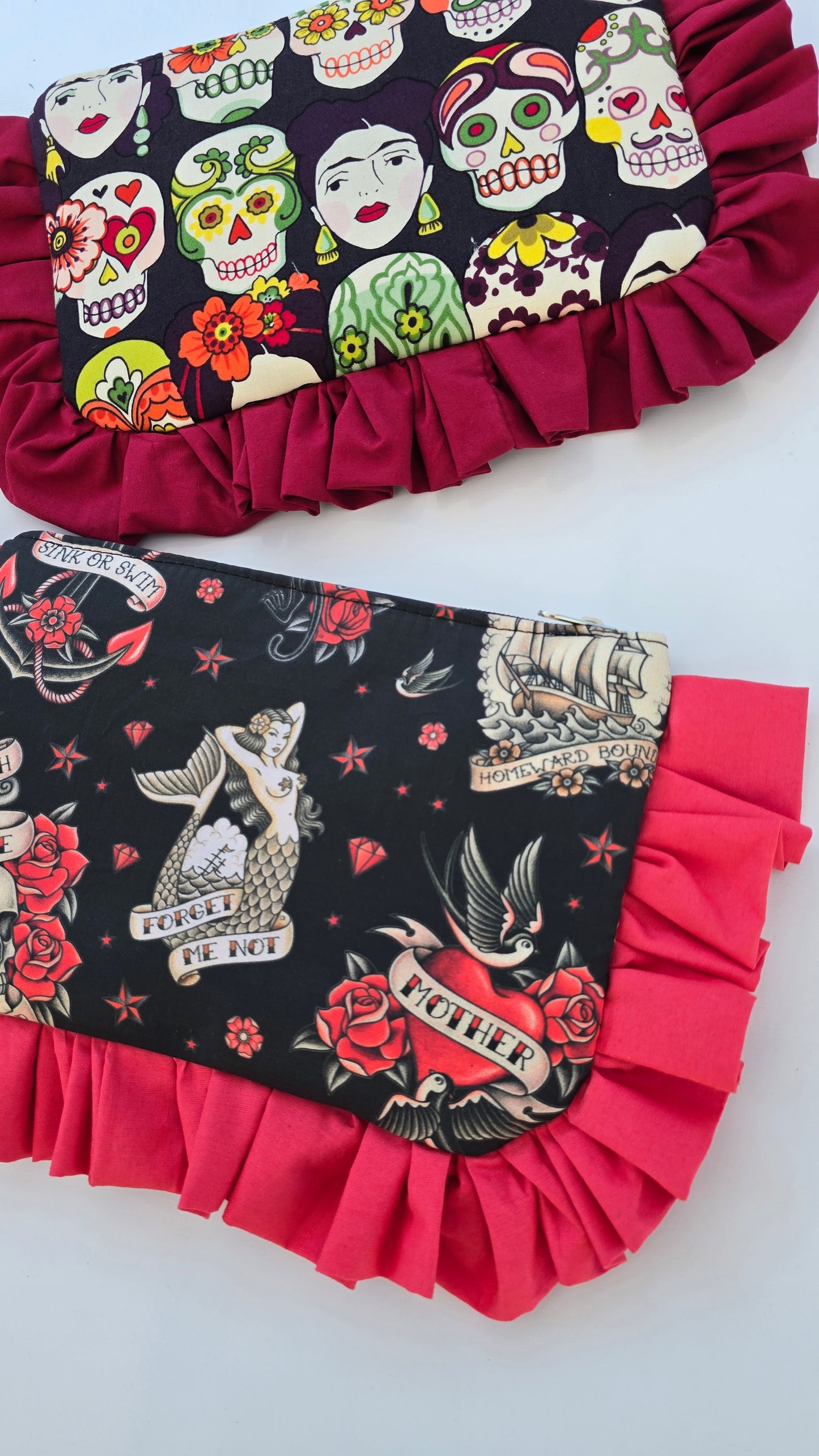 "MIRTA" pochette con rouches teschi Frida