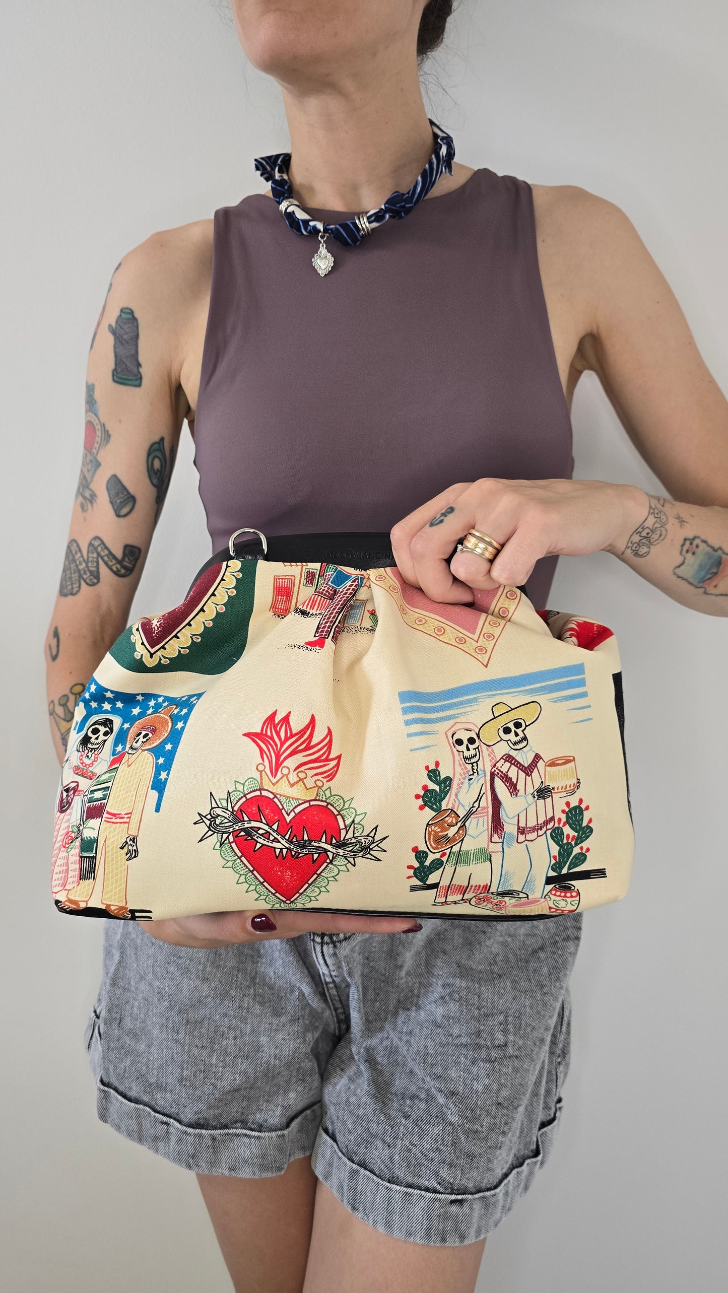 BORSA CLIC CLAC tracolla regolabile nero/ex voto