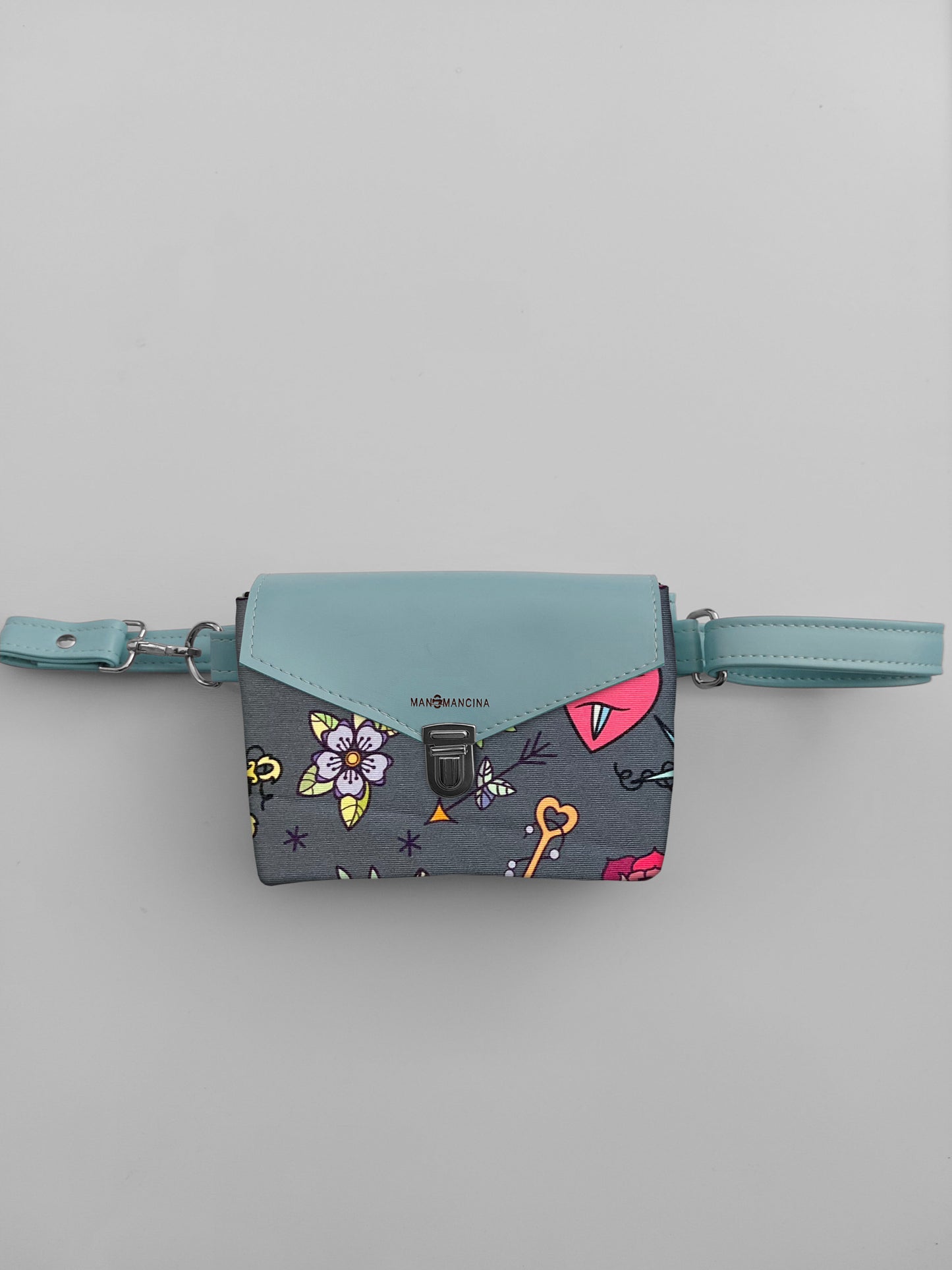 MARSUPIELLO verde pastello / love pink