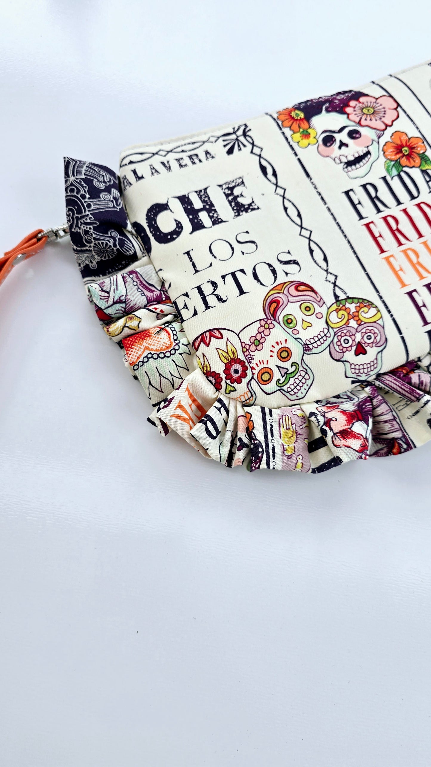 "MIRTA" pochette con rouches FRIDA CALAVERAS pezzo unico