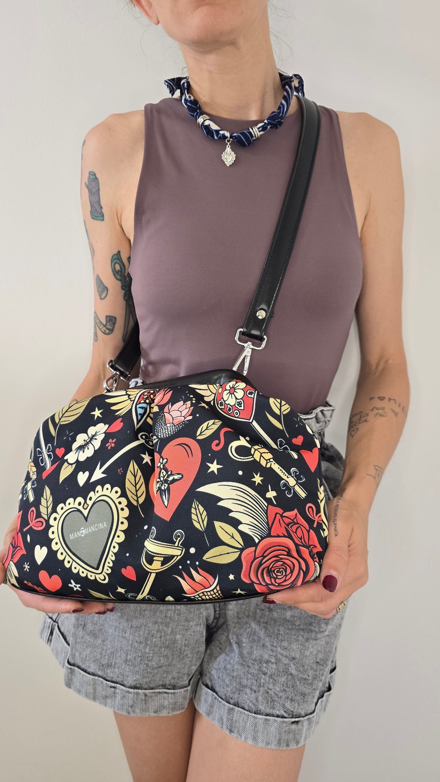BORSA CLIC CLAC tracolla regolabile nero/tattoo love