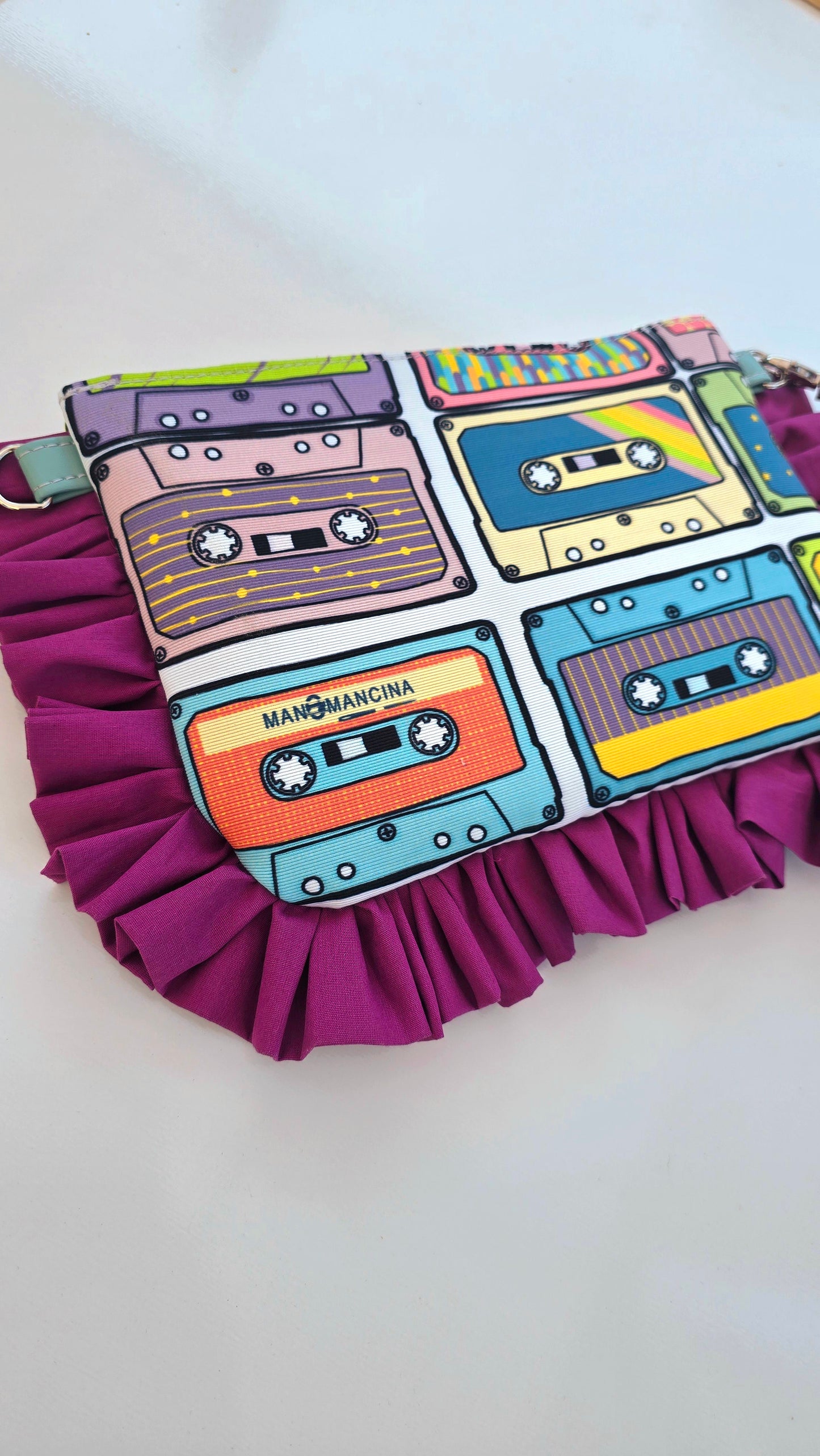 "MIRTA" pochette con rouches musicassette