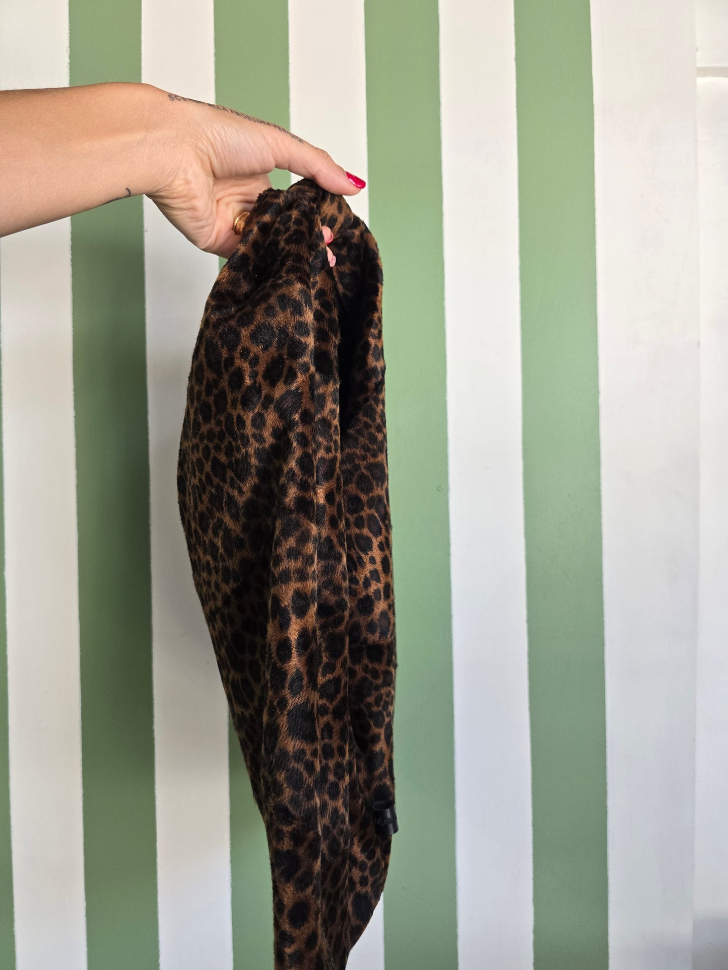 Borsa a nodo leopardo scuro