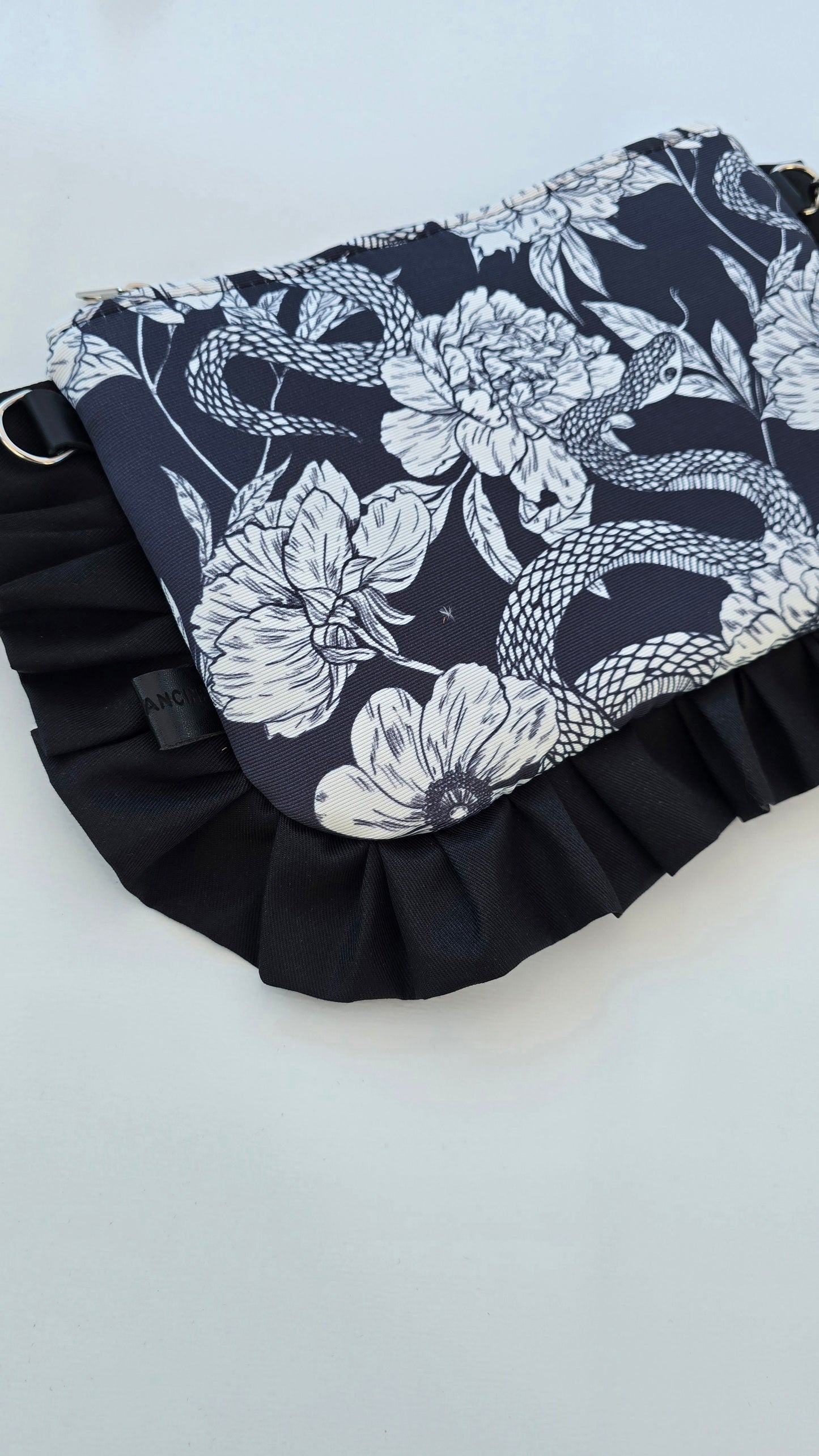 "MIRTA" pochette con rouches FIORI SERPENTI
