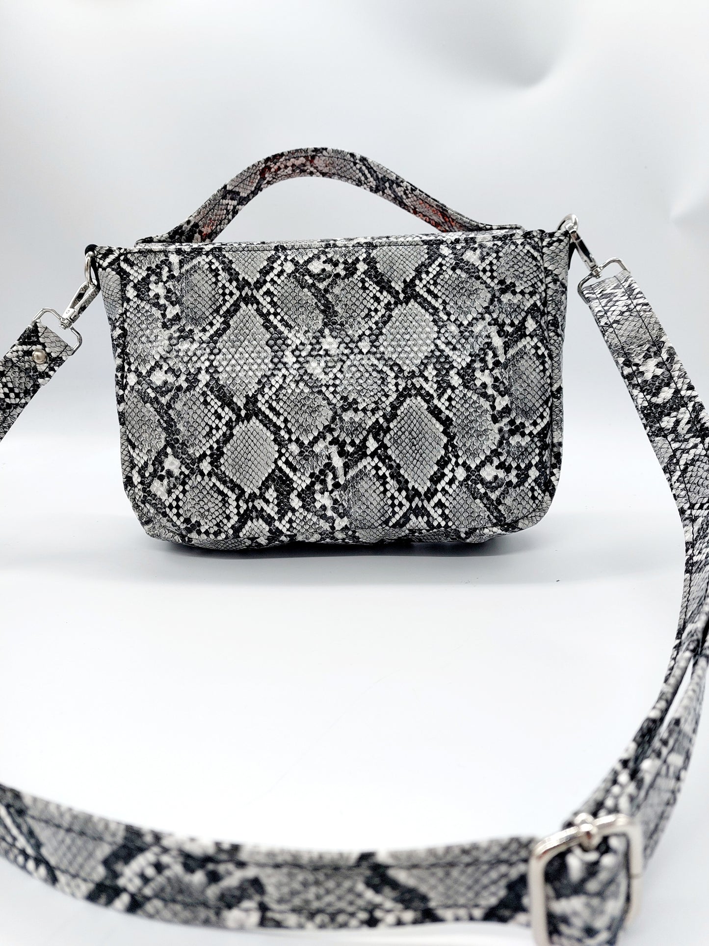 "DOTTY" VEGAN mini SIMILPELLE PITONE grigio chiaro