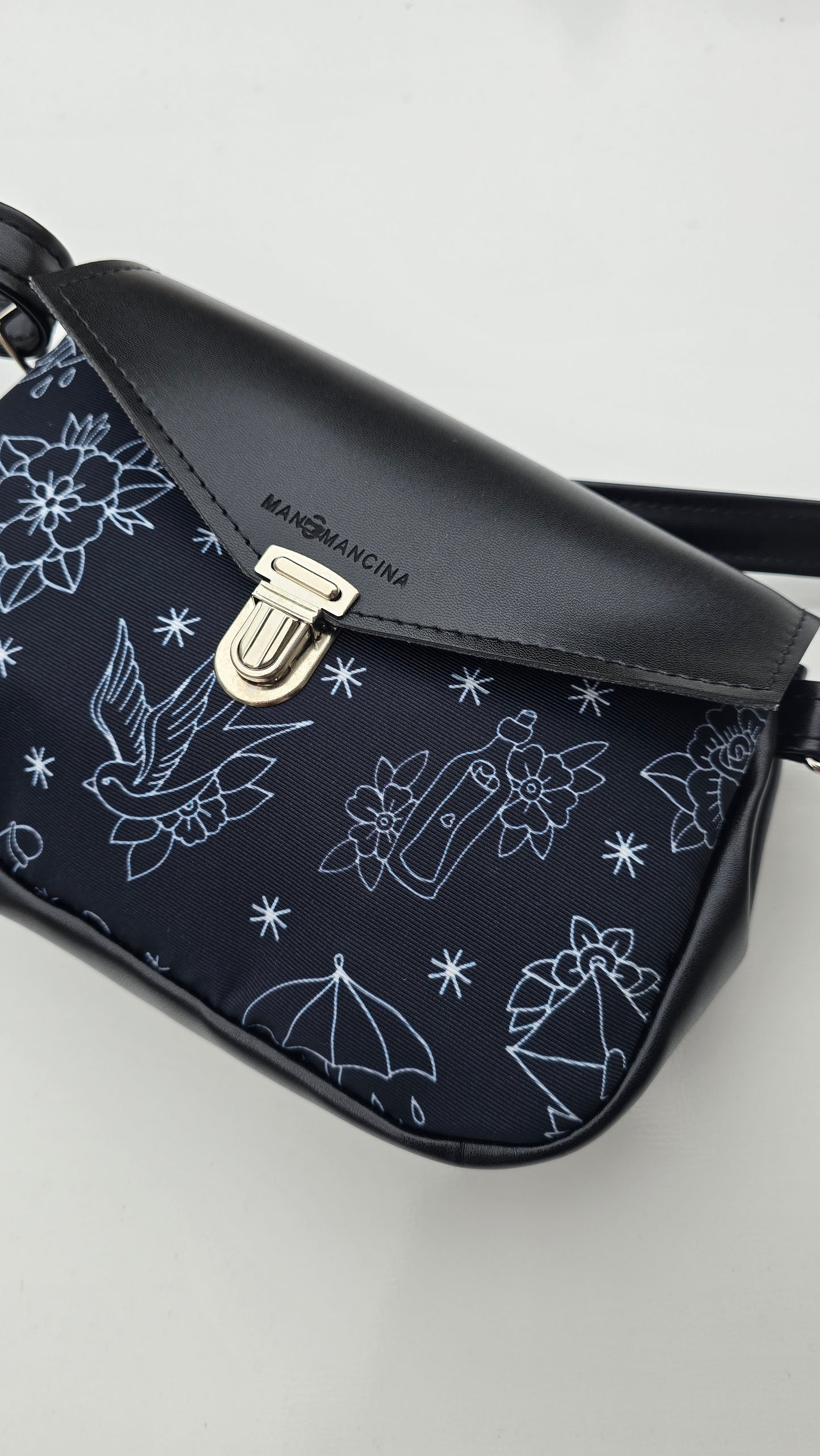 MARSUPIELLO large NERO / TATTOO BLACK