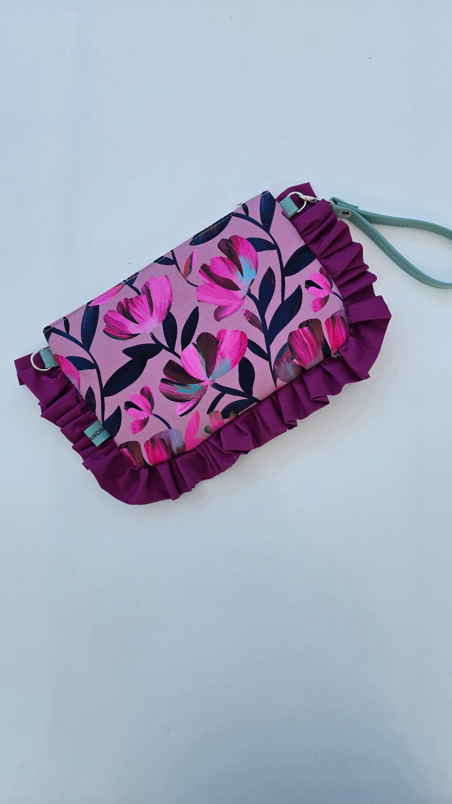 "MIRTA" pochette con rouches FLOWERS FUCSIA