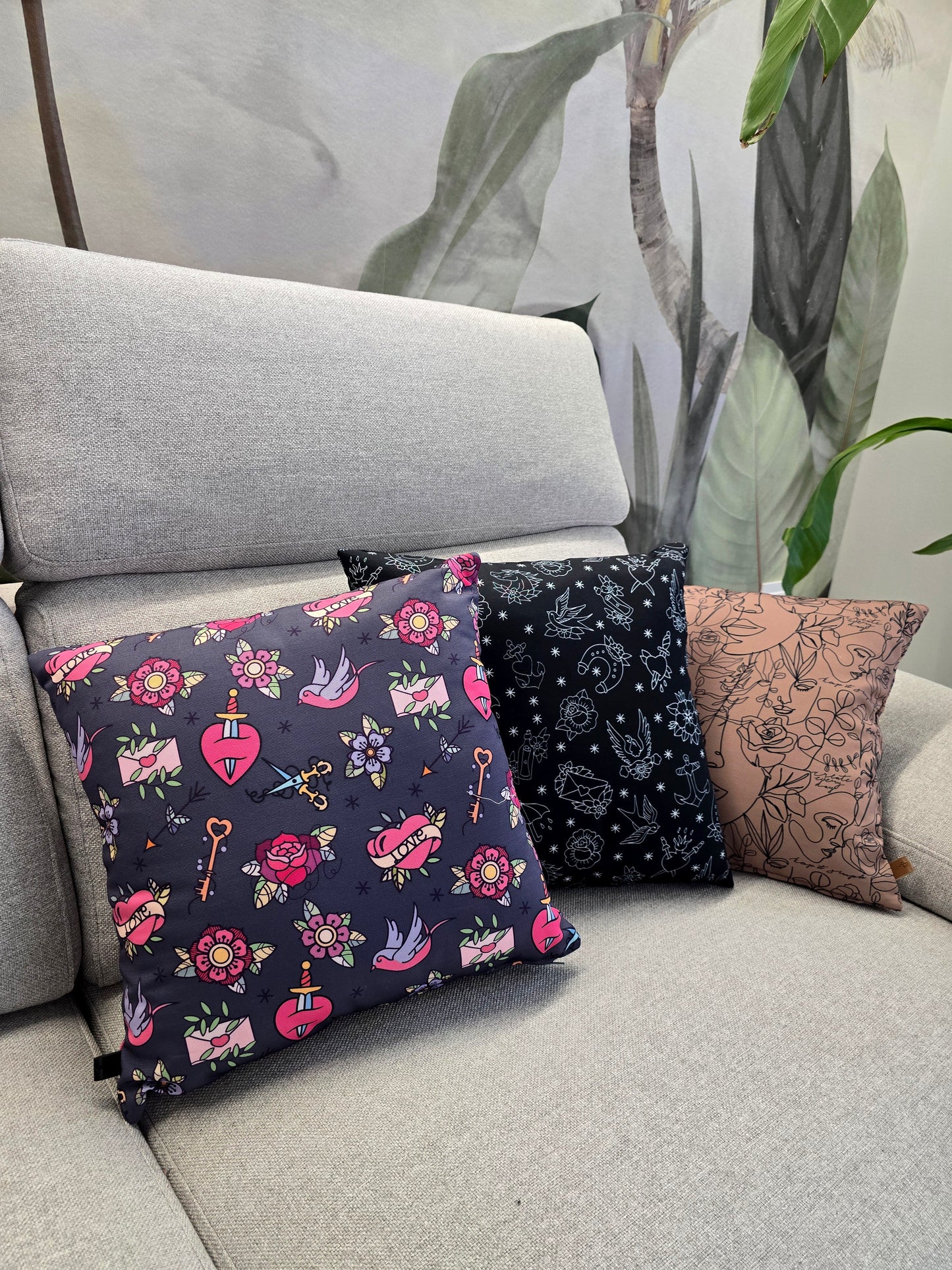 CUSCINO love pink