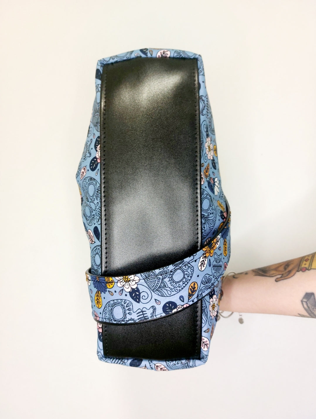 BORSA CLIC CLAC nero / teschi carta da zucchero