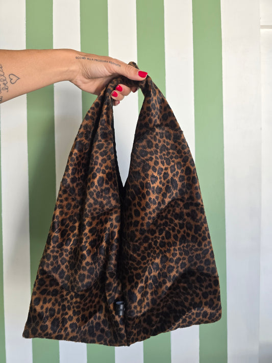 Borsa a nodo leopardo scuro