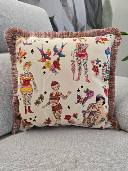 CUSCINO donna tattoo con frange