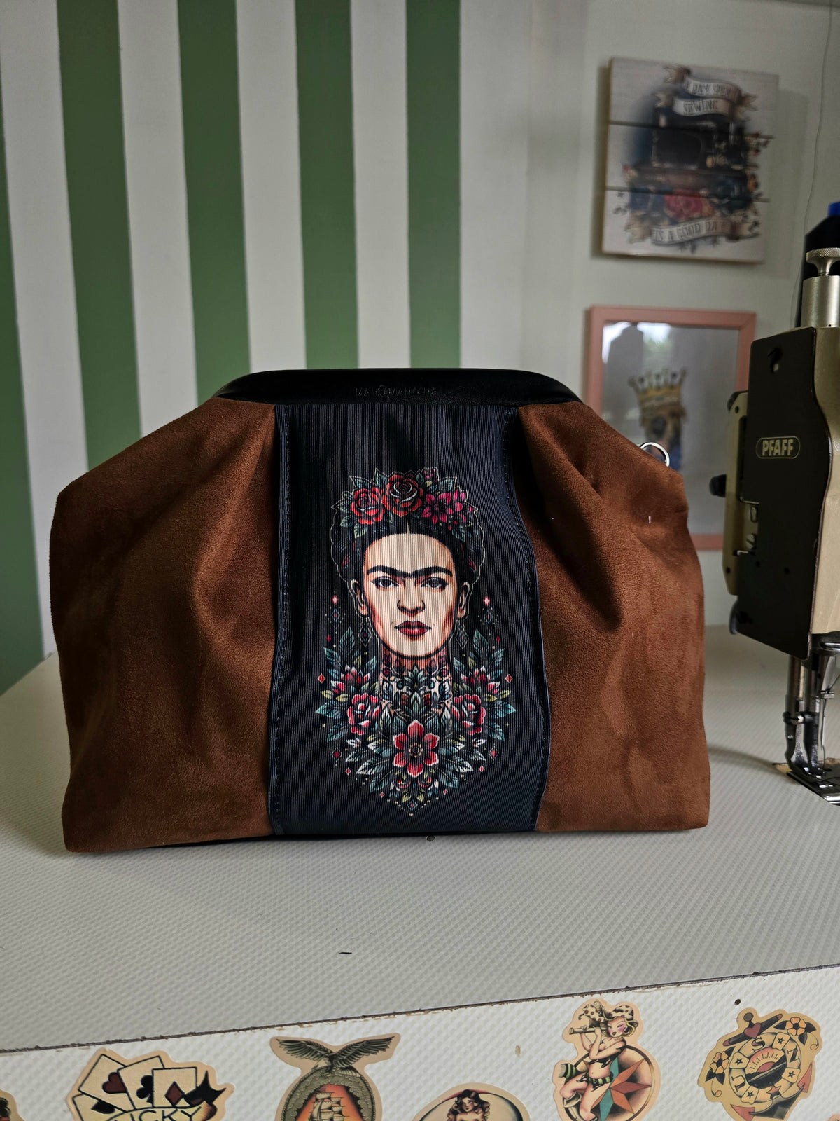 BORSA CLIC CLAC tracolla regolabile caffe/nero/Frida