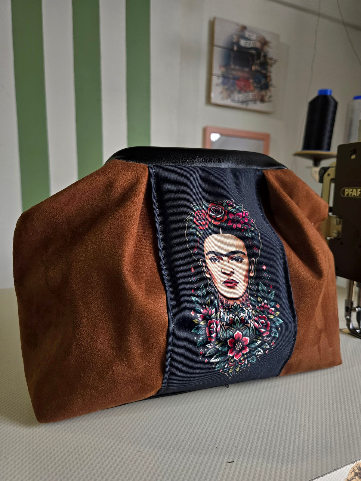 BORSA CLIC CLAC tracolla regolabile caffe/nero/Frida