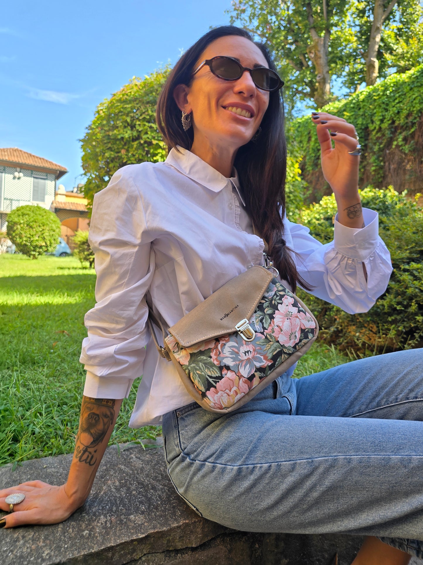 MARSUPIELLO large similsuede tortora/fiori
