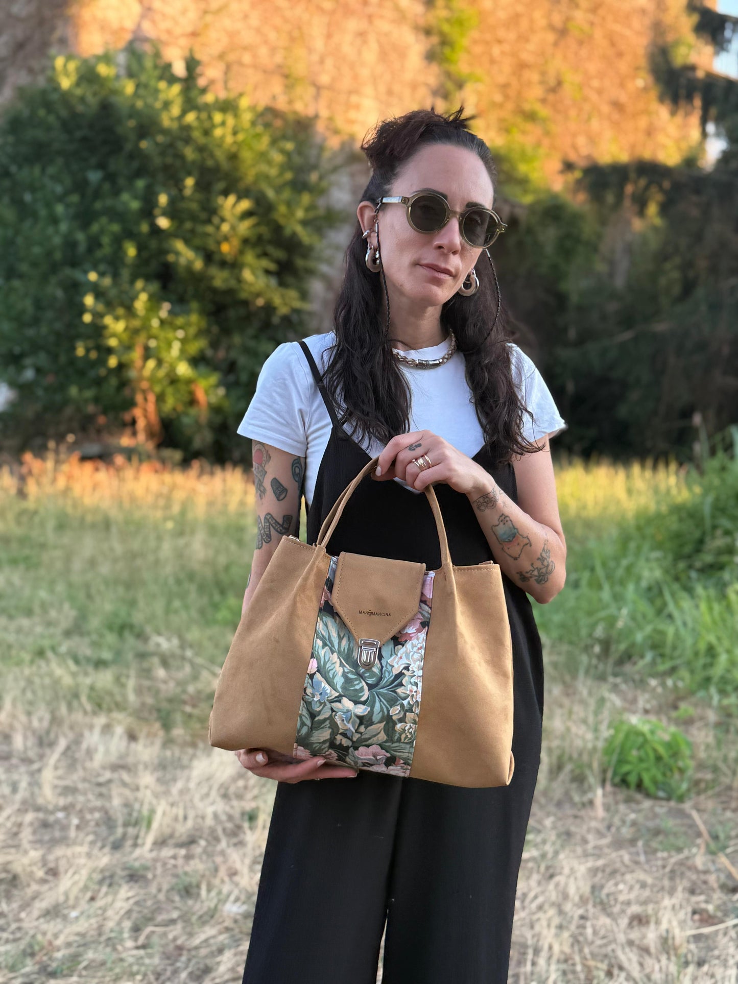 L'ARTIGIANA - similsuede cuoio/fiori (DISPONIBILITÀ LIMITATA)