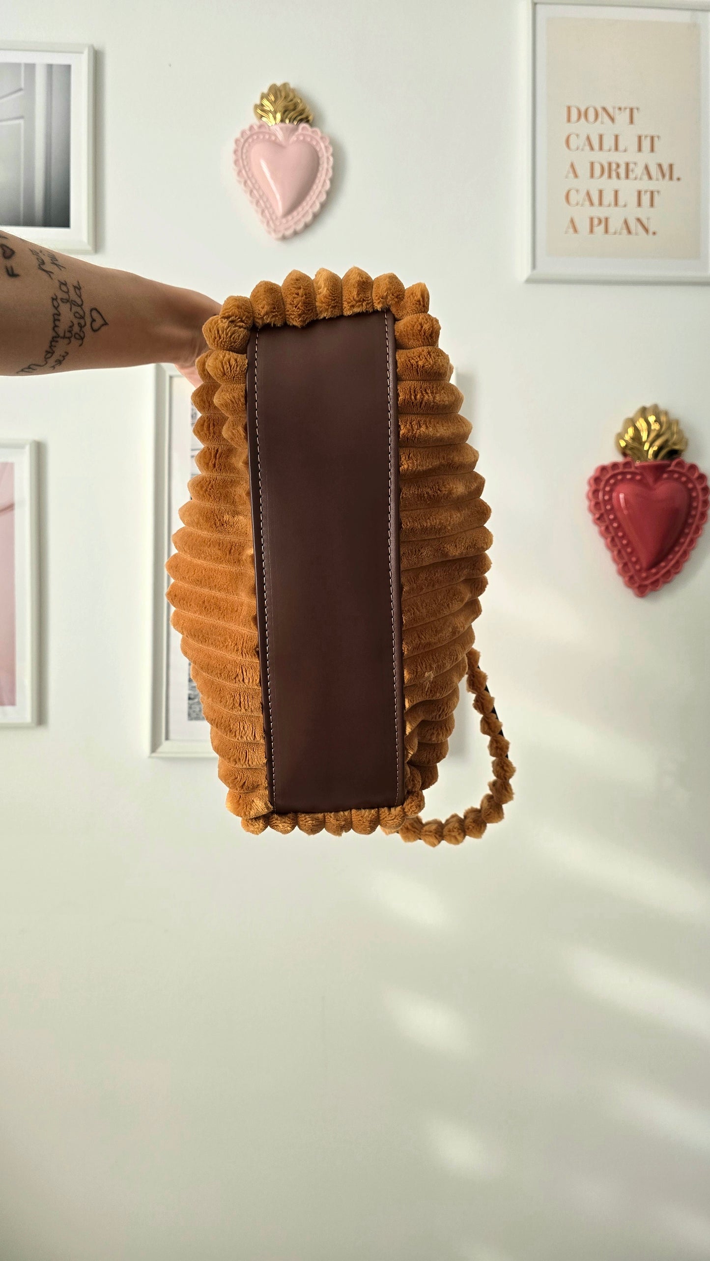 BORSA CLIC CLAC VELLUTO COSTONI ocra/cuoio