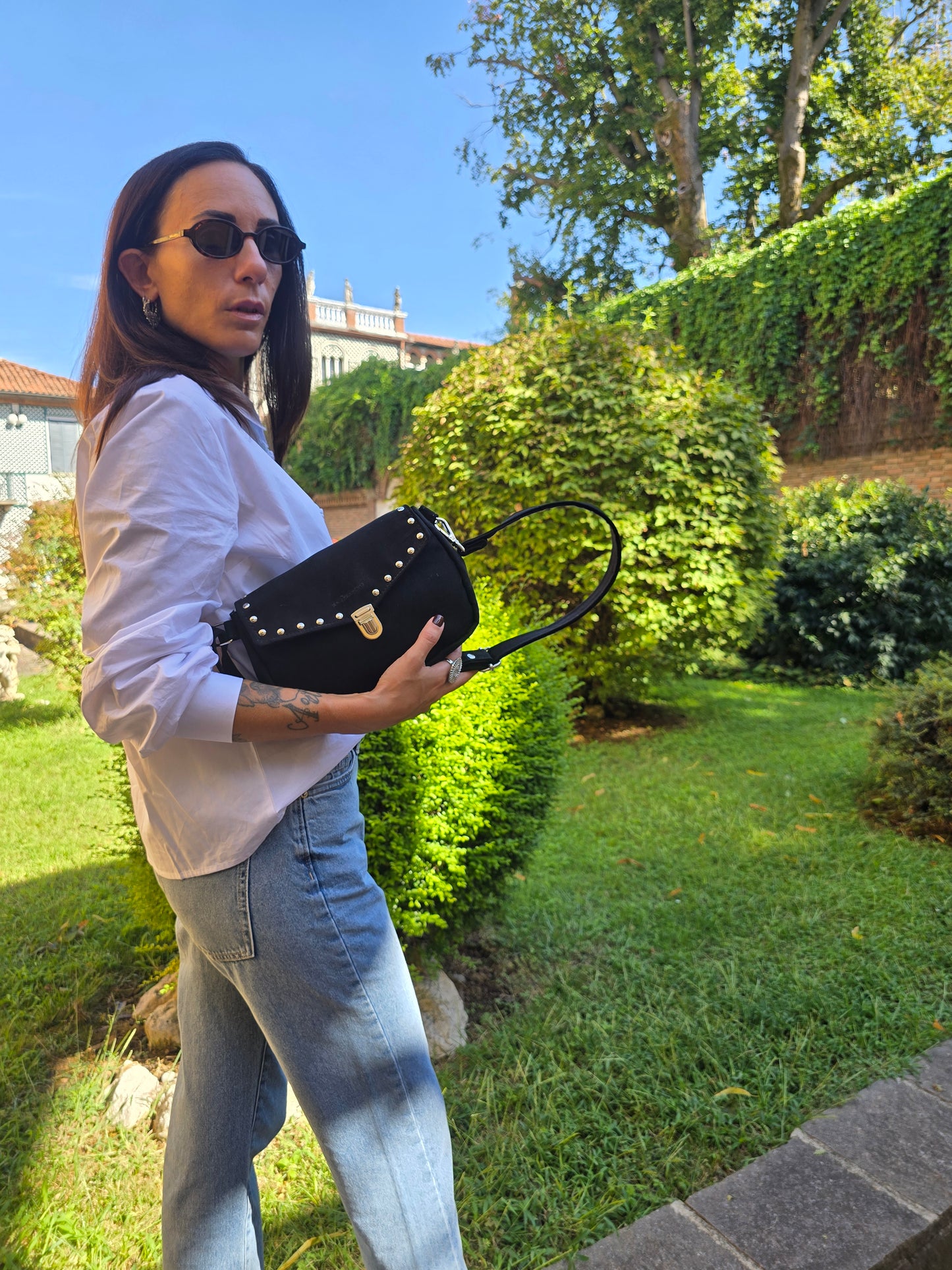 MARSUPIELLO large similsuede nero+borchie