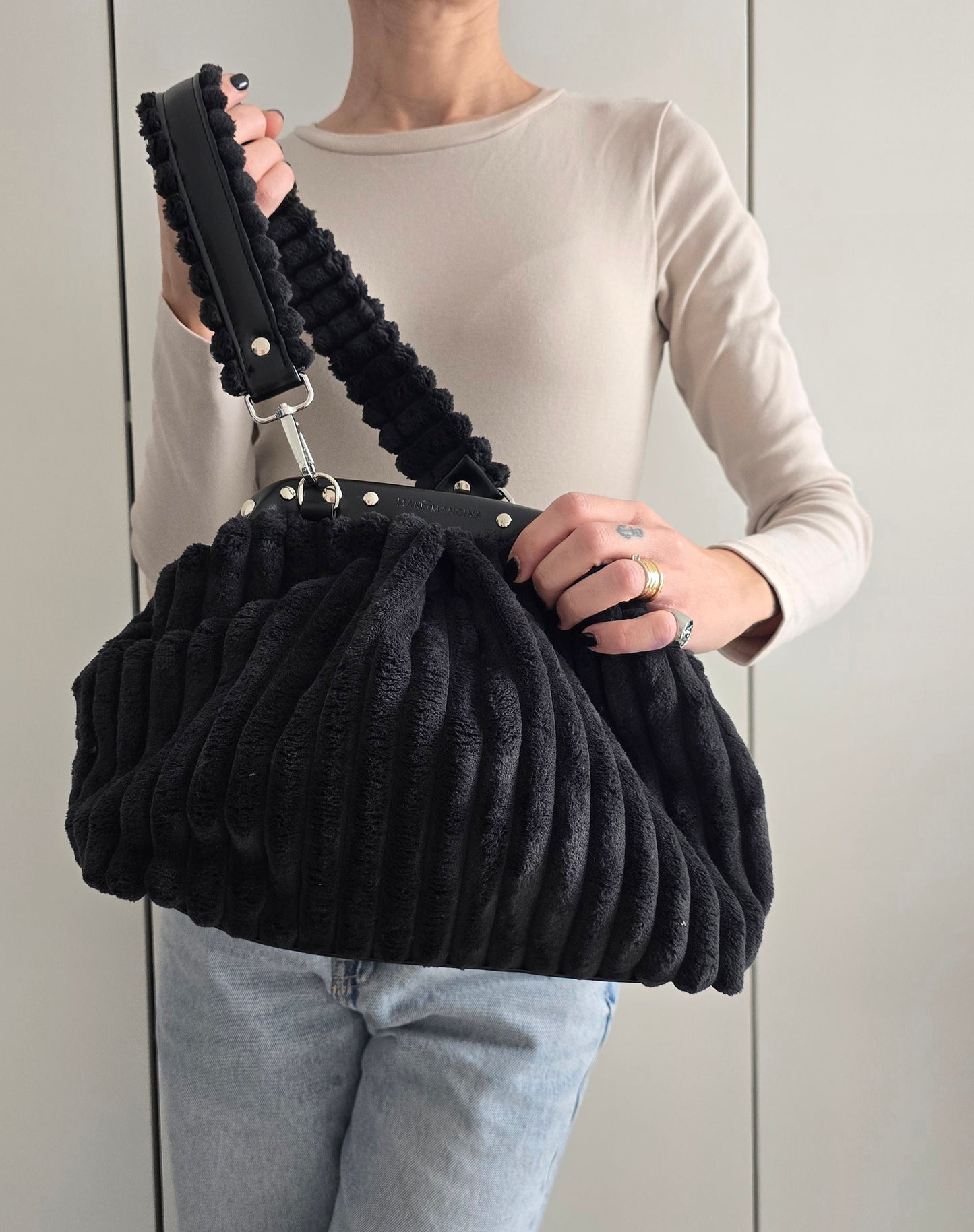 BORSA CLIC CLAC VELLUTO COSTONI nero/borchie