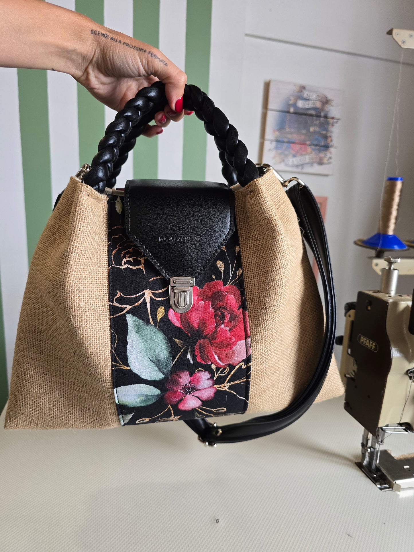 L'ARTIGIANA - juta/fiori manici intrecciati nero