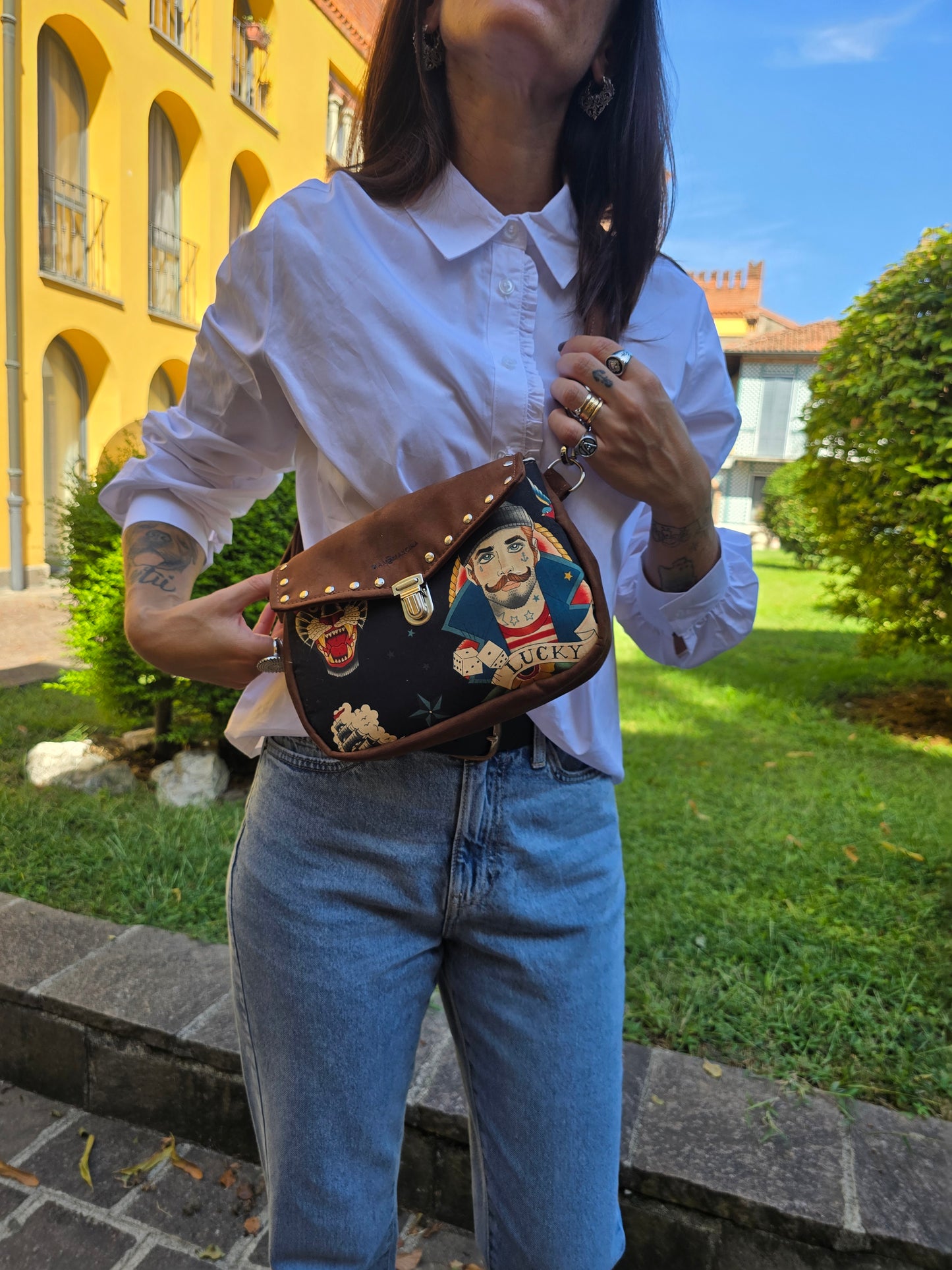 MARSUPIELLO large similsuede caffè/sailor +borchie (PEZZO UNICO)