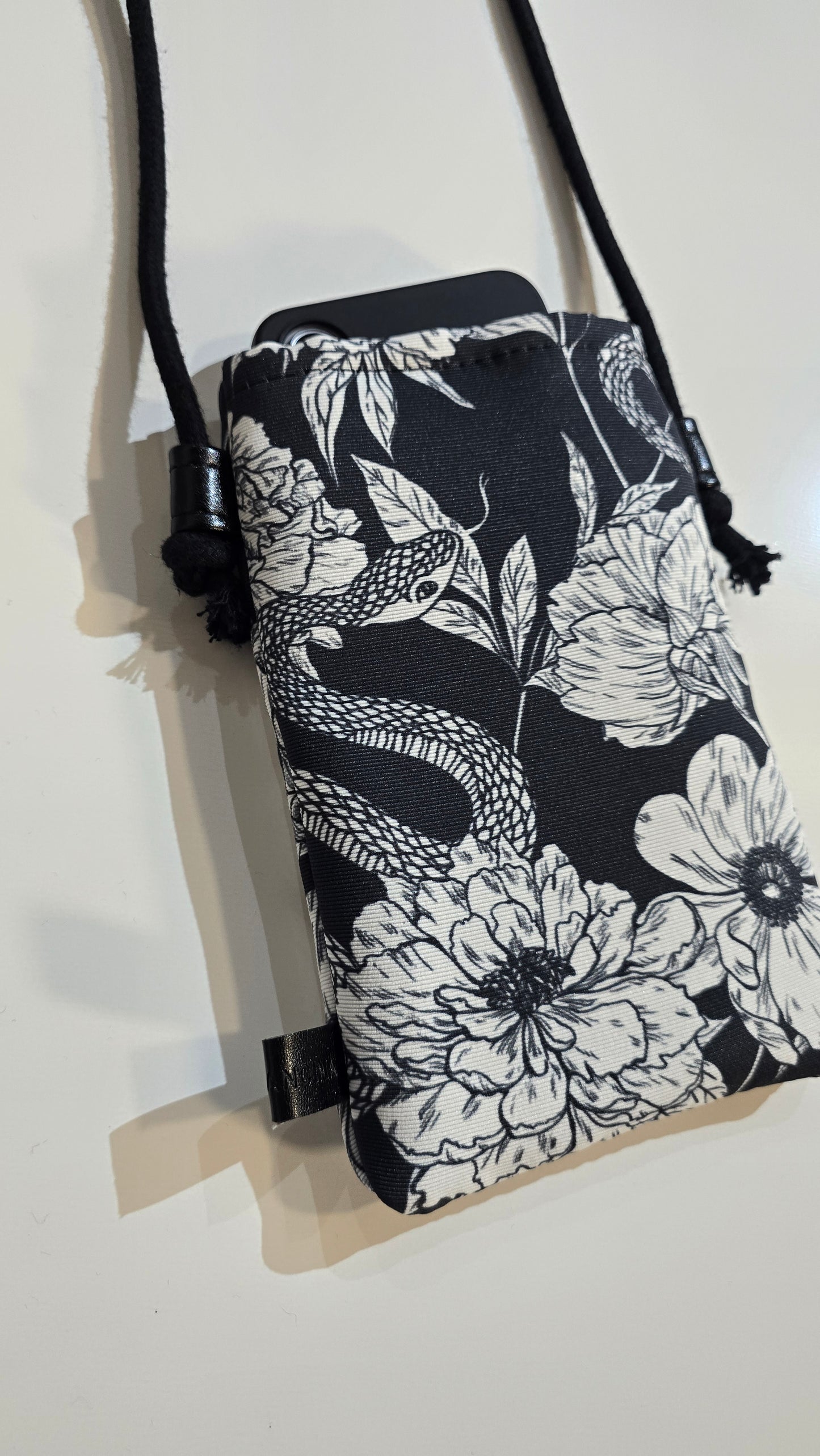 Phone bag basic FIORI/SERPENTI