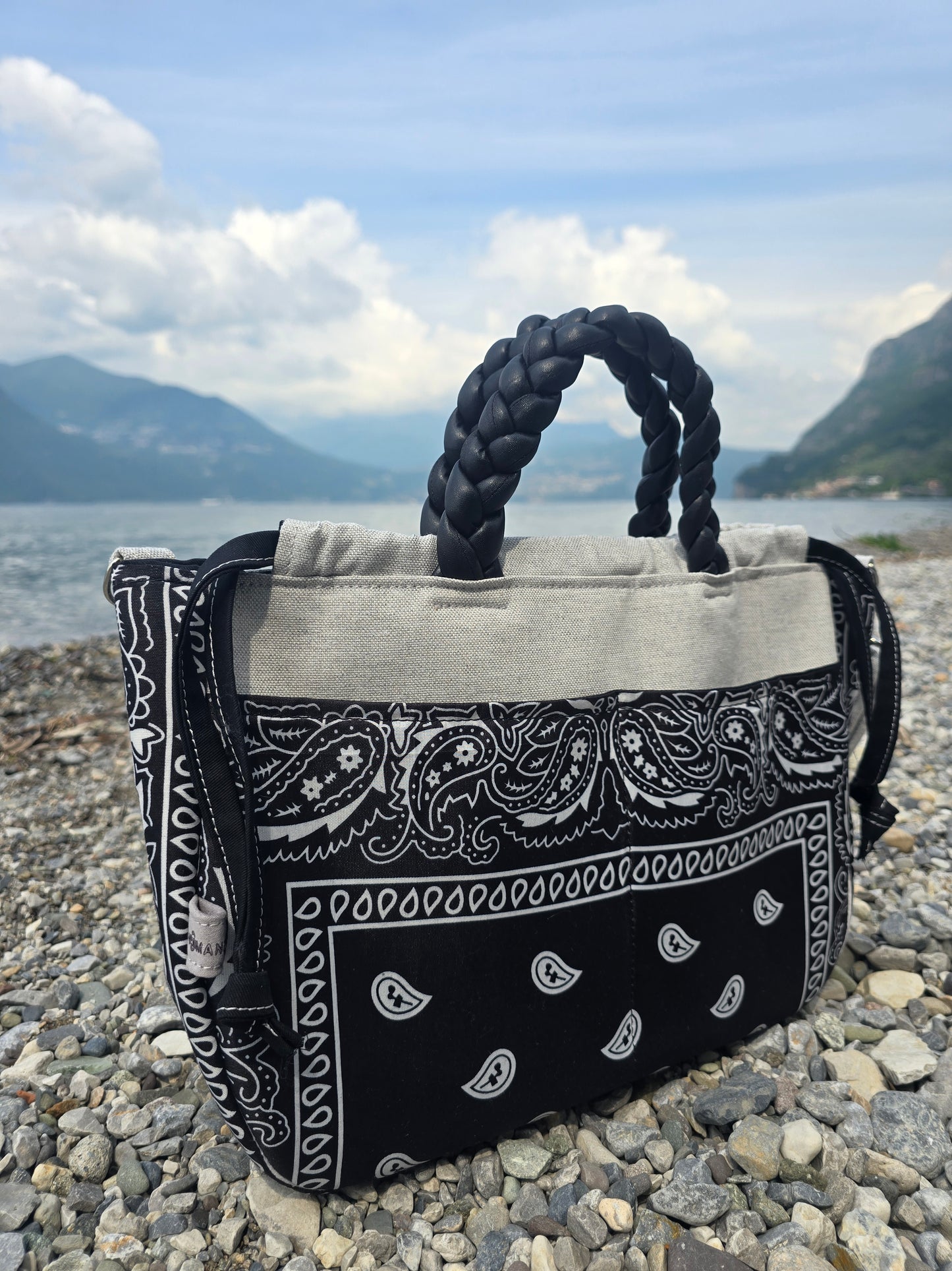 "L'ORGANIZZATA" grigio chiaro/bandana nero