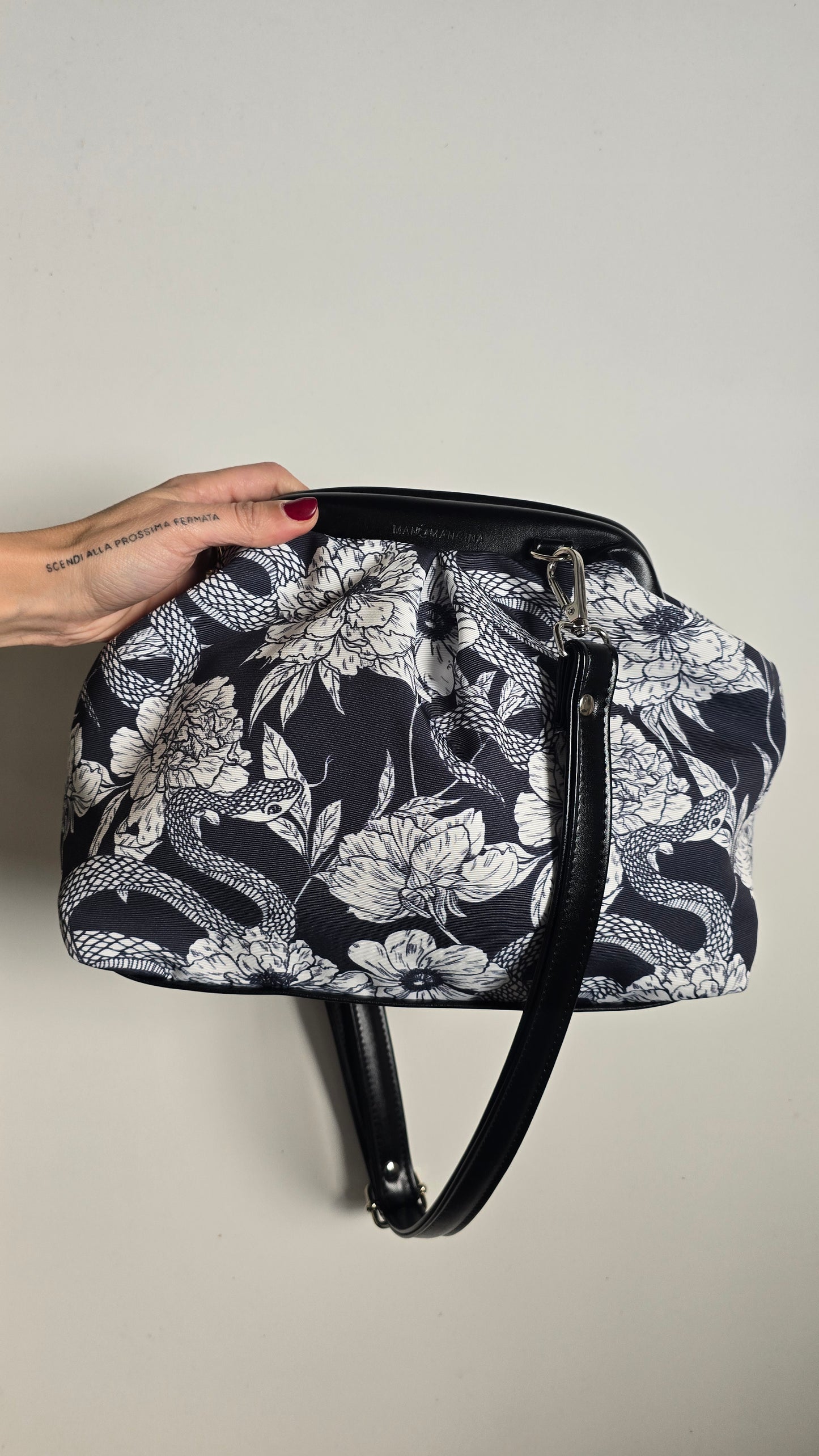 BORSA CLIC CLAC tracolla regolabile nero/fiori serpenti