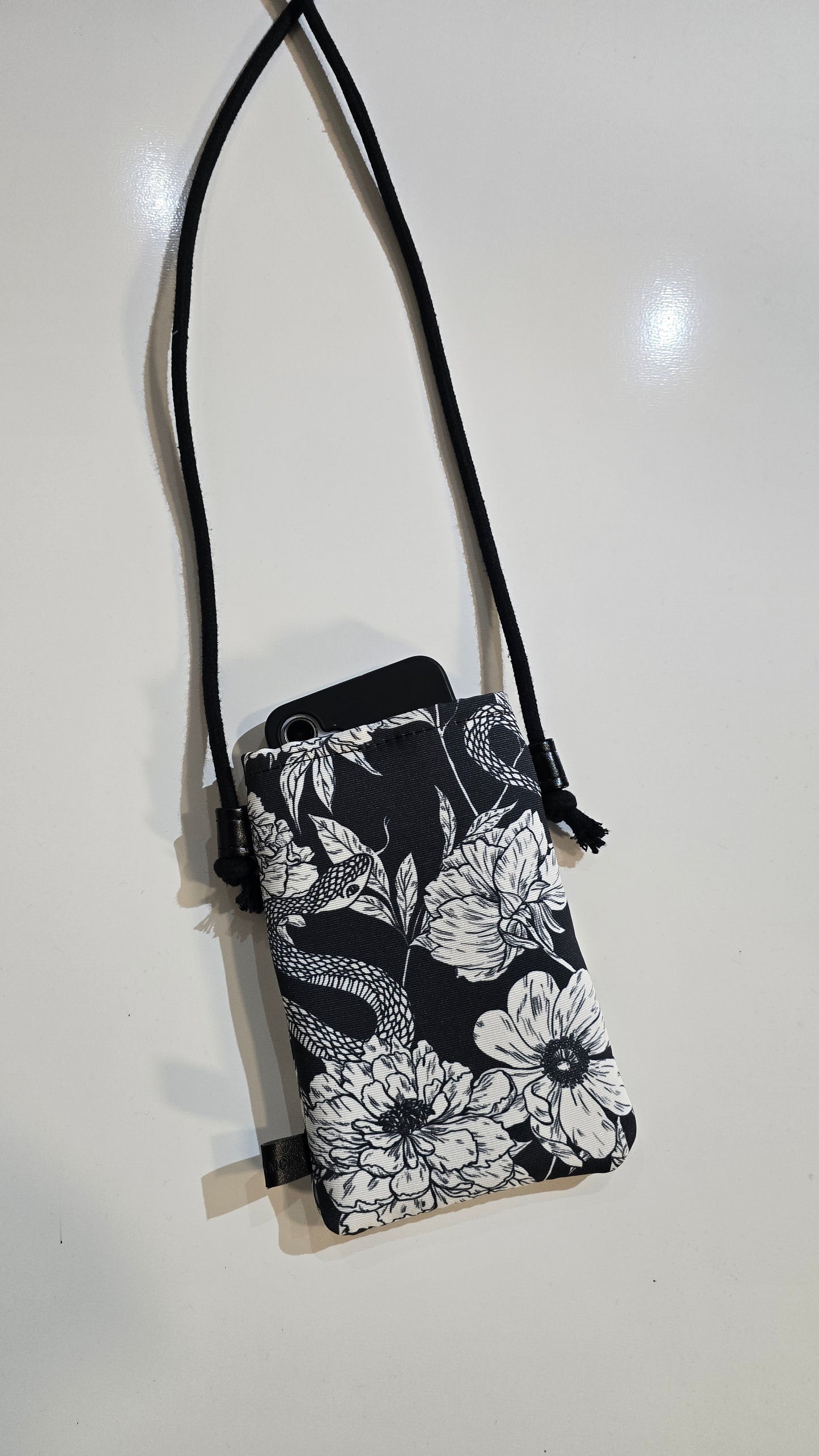 Phone bag basic FIORI/SERPENTI