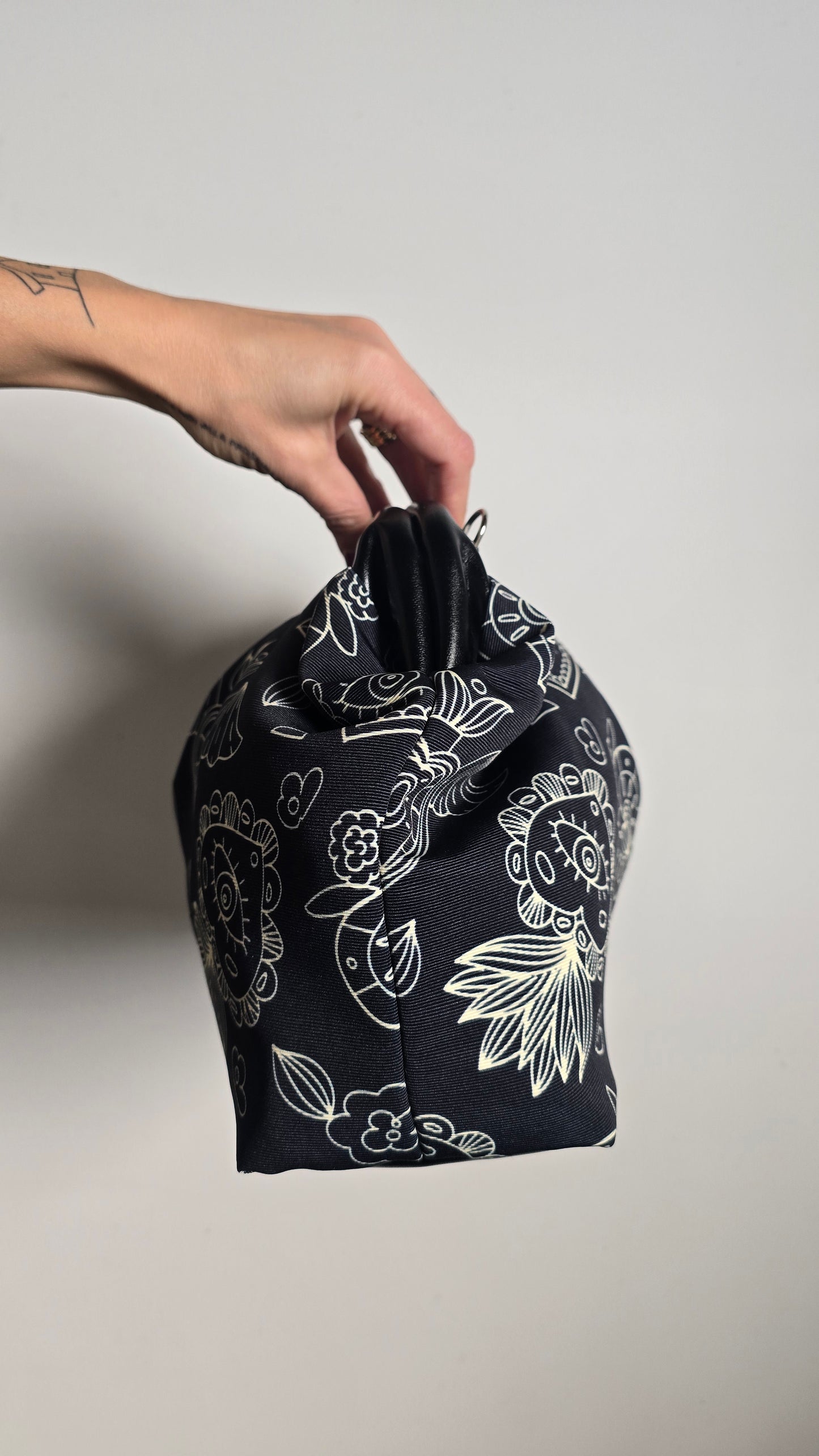 BORSA CLIC CLAC tracolla regolabile nero/ ex voto nero