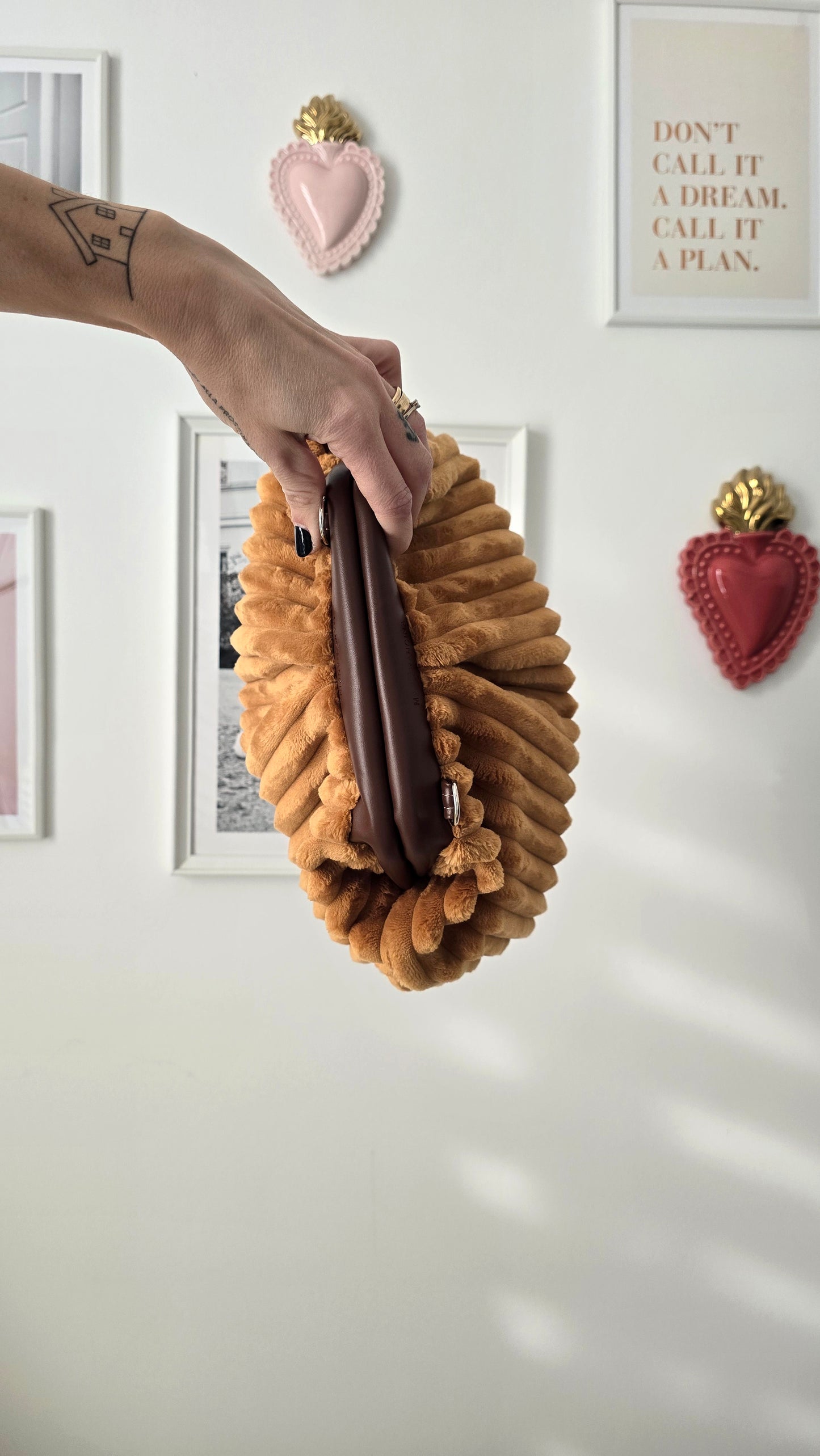 BORSA CLIC CLAC VELLUTO COSTONI ocra/cuoio