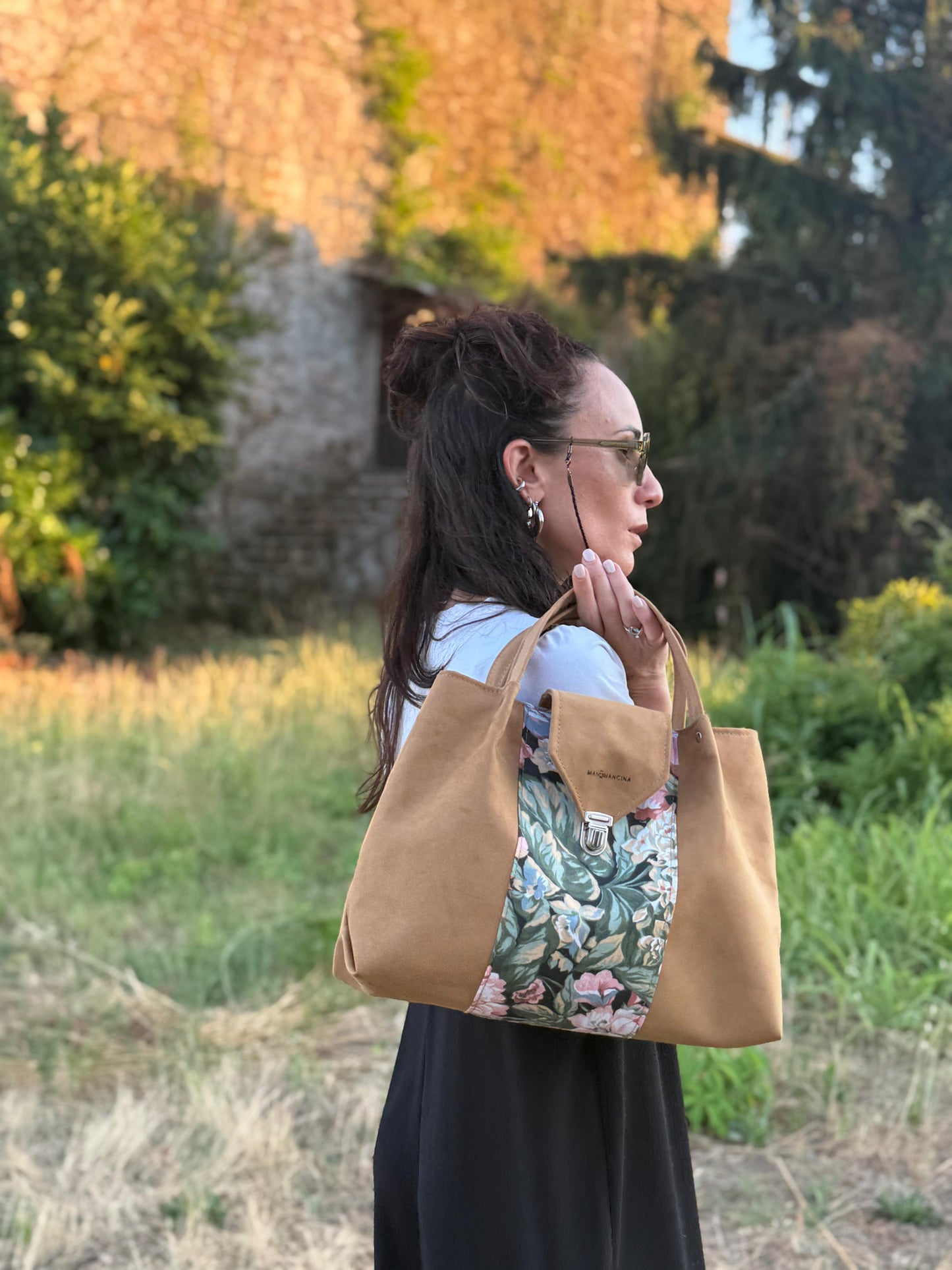 L'ARTIGIANA - similsuede cuoio/fiori (DISPONIBILITÀ LIMITATA)