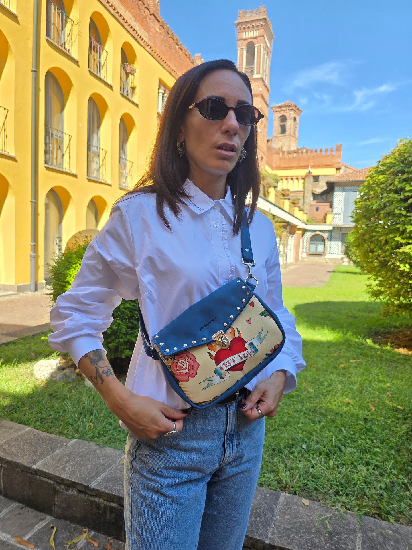 MARSUPIELLO large similsuede blu avio/tattoo beige