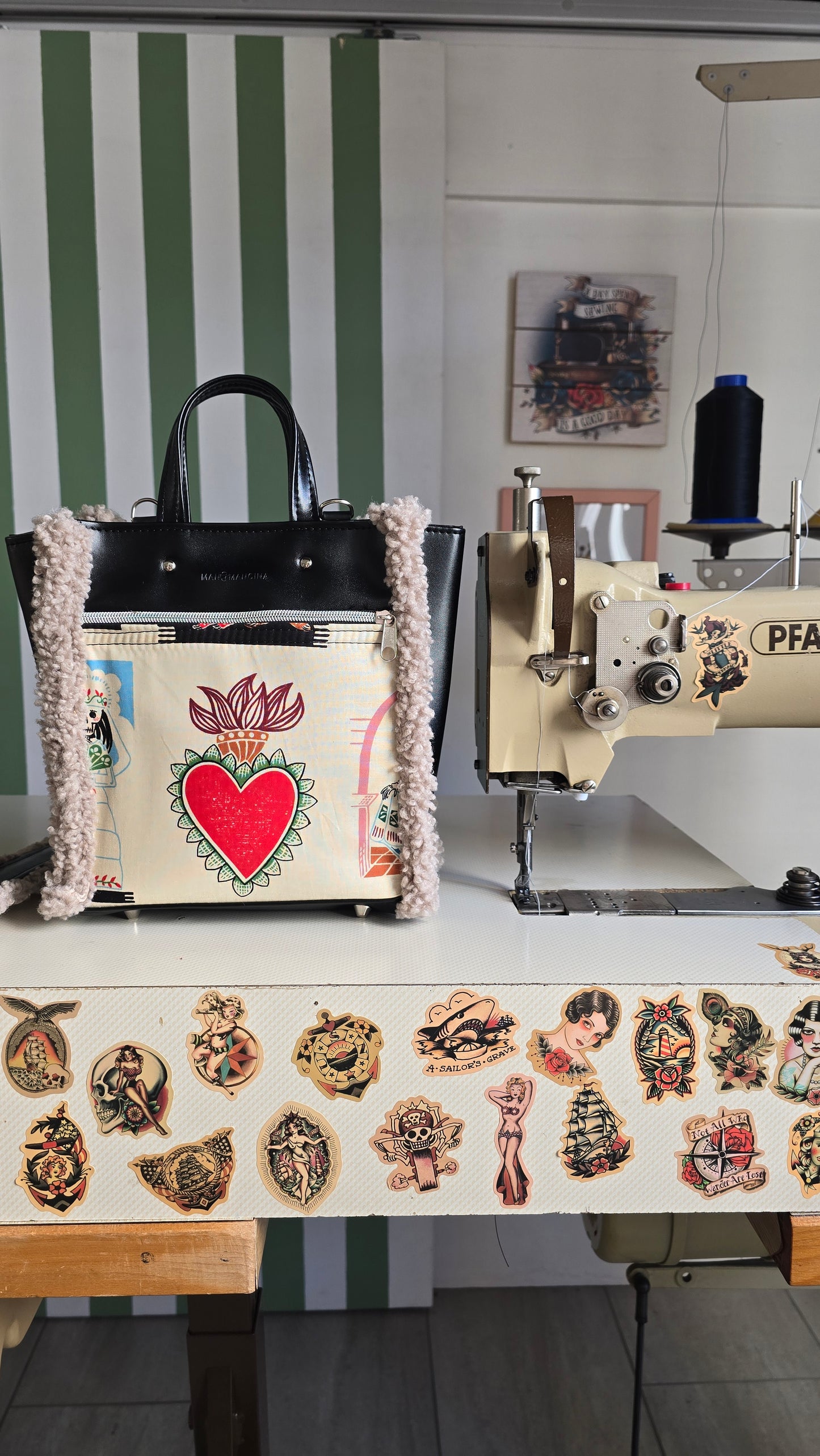 "ORNELLA" nero/ex voto beige