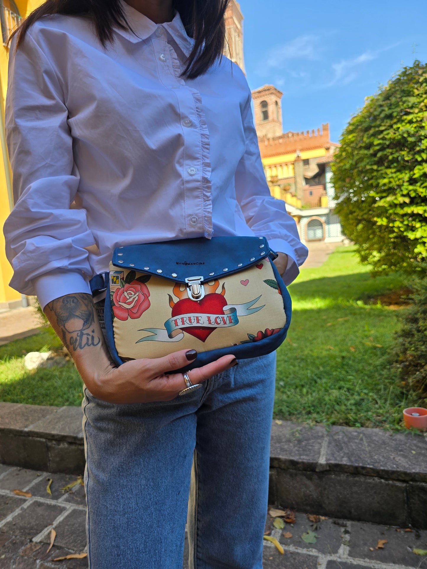 MARSUPIELLO large similsuede blu avio/tattoo beige