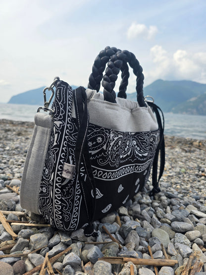 "L'ORGANIZZATA" grigio chiaro/bandana nero