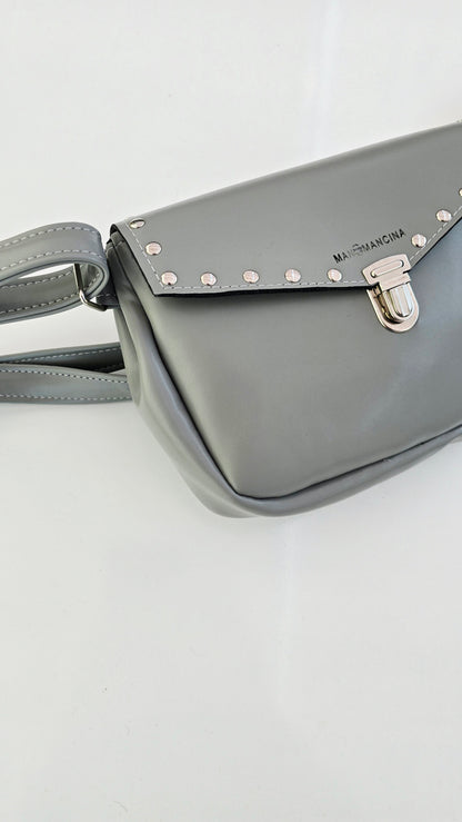 MARSUPIELLO LARGE grigio con borchie