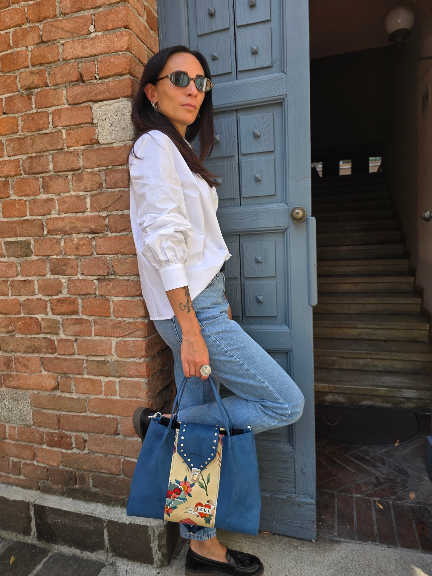 L'ARTIGIANA - blu avio/tattoo beige +borchie