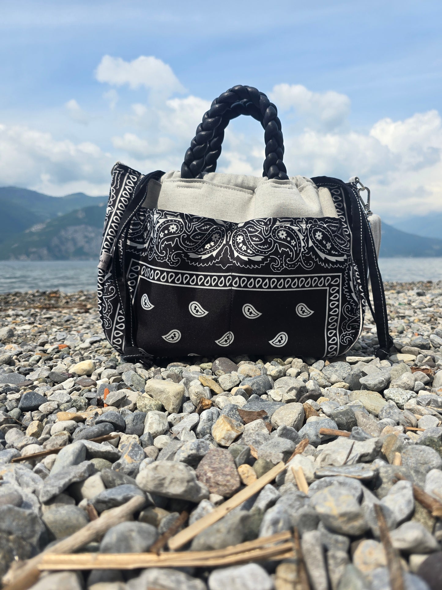 "L'ORGANIZZATA" grigio chiaro/bandana nero