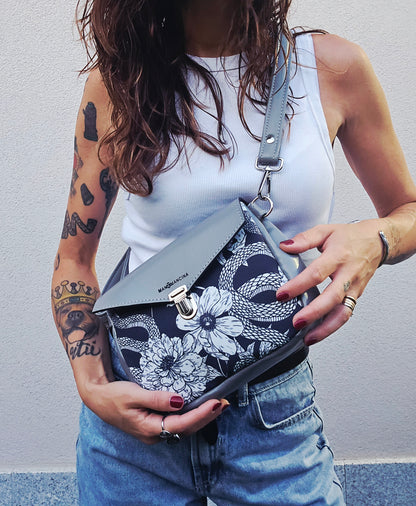 MARSUPIELLO large GRIGIO / fiori serpenti