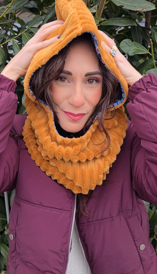 BALACLAVA ecopelliccia a costoni ocra interno fantasia