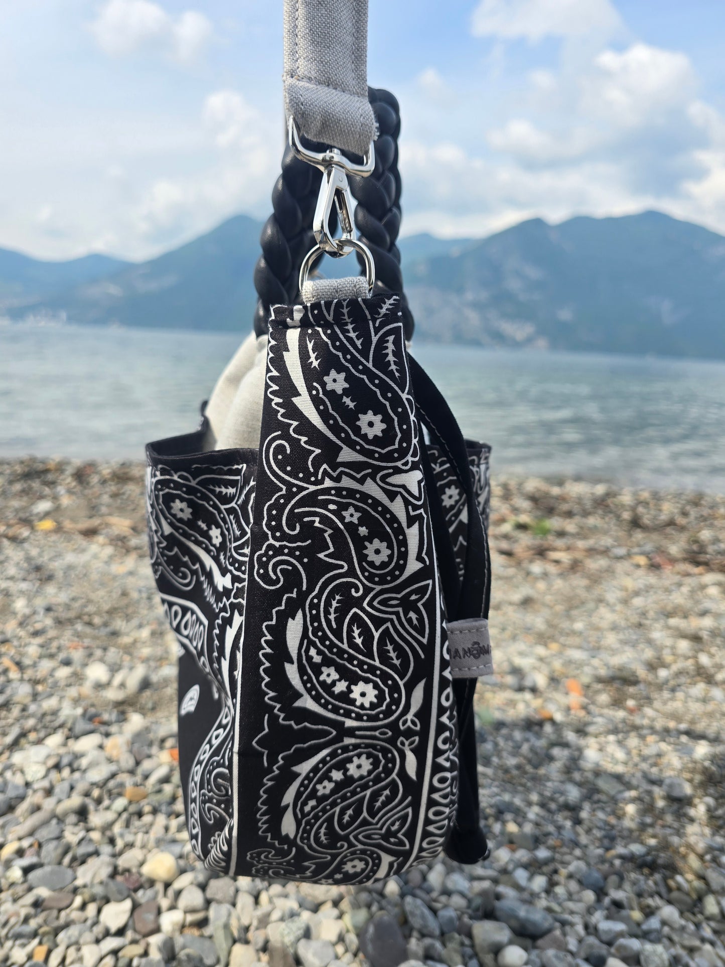 "L'ORGANIZZATA" grigio chiaro/bandana nero