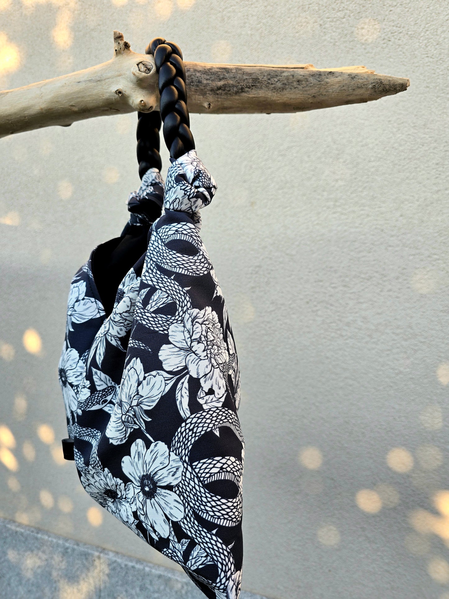 KNOT BAG nero fiori serpenti