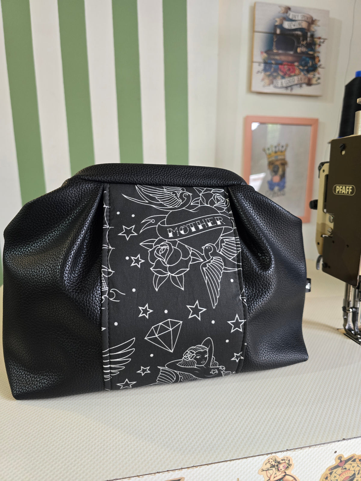 BORSA CLIC CLAC tracolla regolabile nero/ tattoo pezzo unico