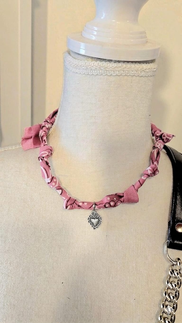 COLLANA BANDANA/EX VOTO (tutti i colori)