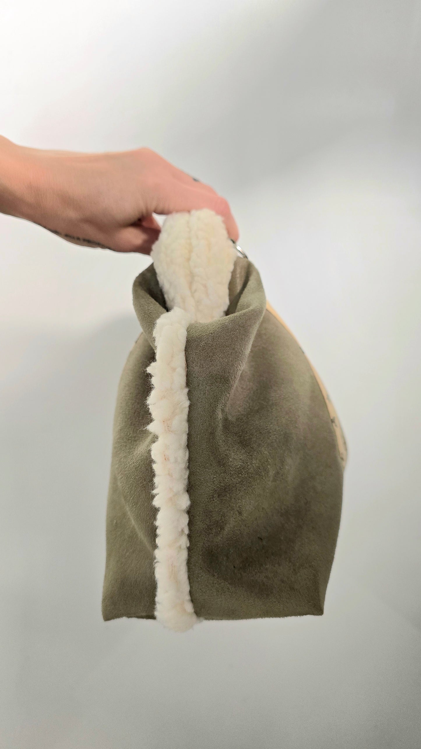 BORSA CLIC CLAC- simil suede/montone verde militare tattoo