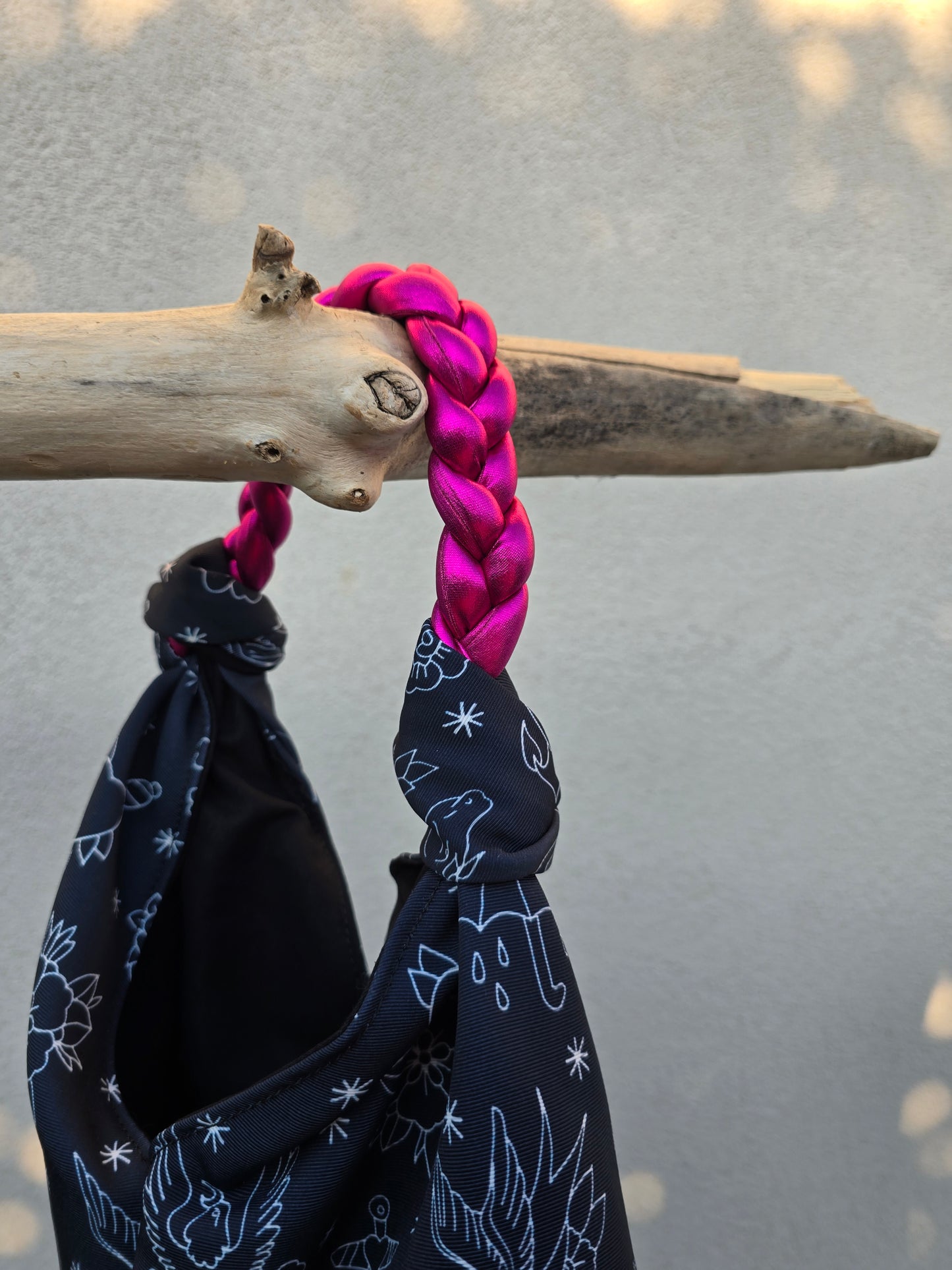 KNOT BAG tattoo Black/fucsia