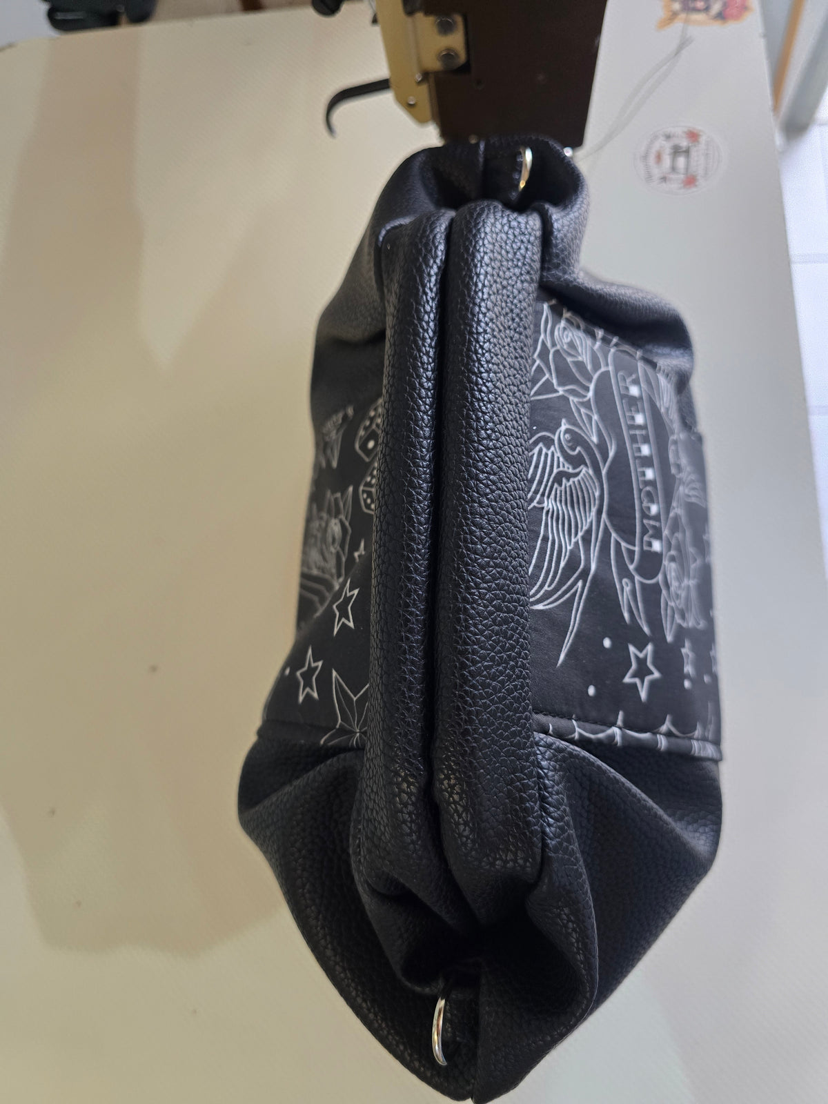 BORSA CLIC CLAC tracolla regolabile nero/ tattoo pezzo unico