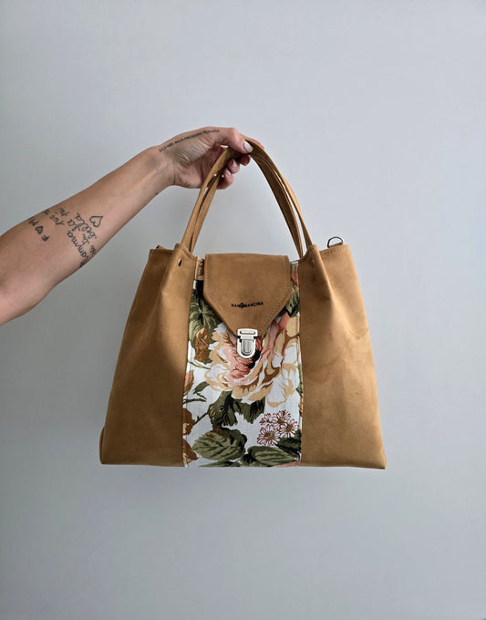 L'ARTIGIANA - similsuede cuoio/fiori base chiara (DISPONIBILITÀ LIMITATA)
