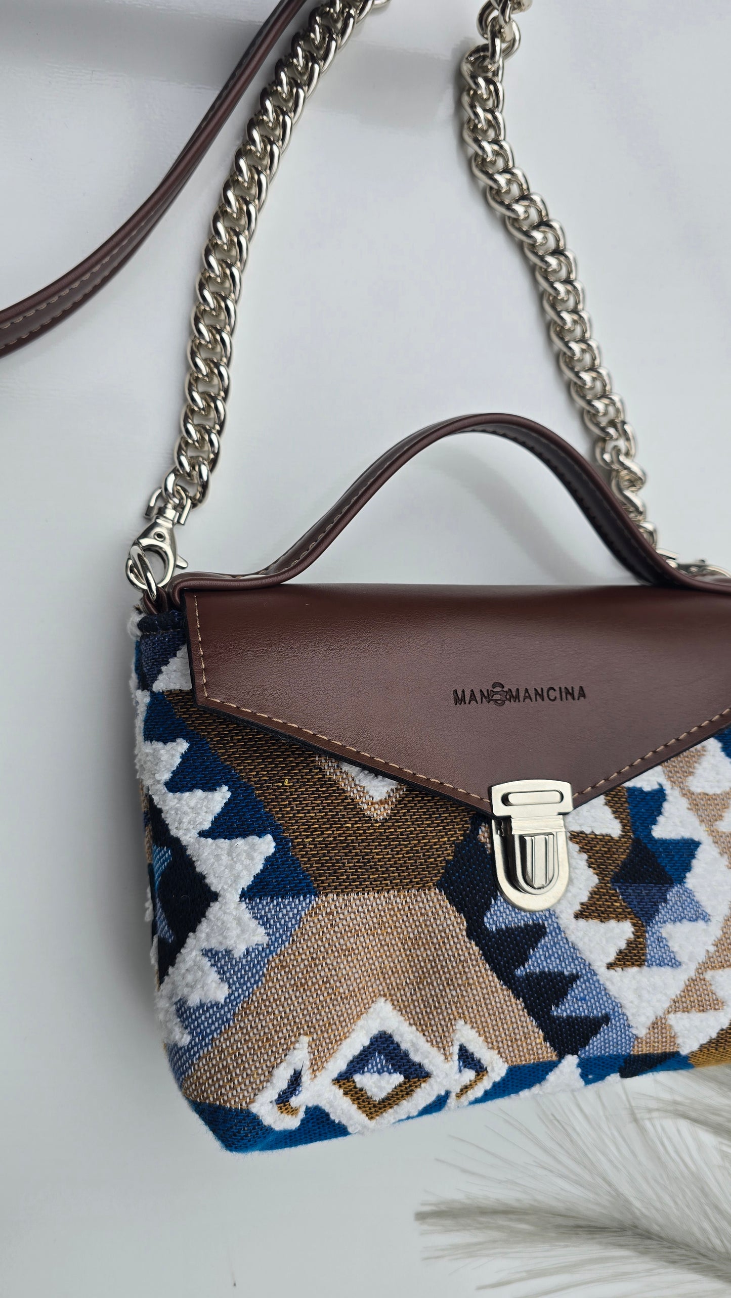 BORSETTA chocolate / kilim blu