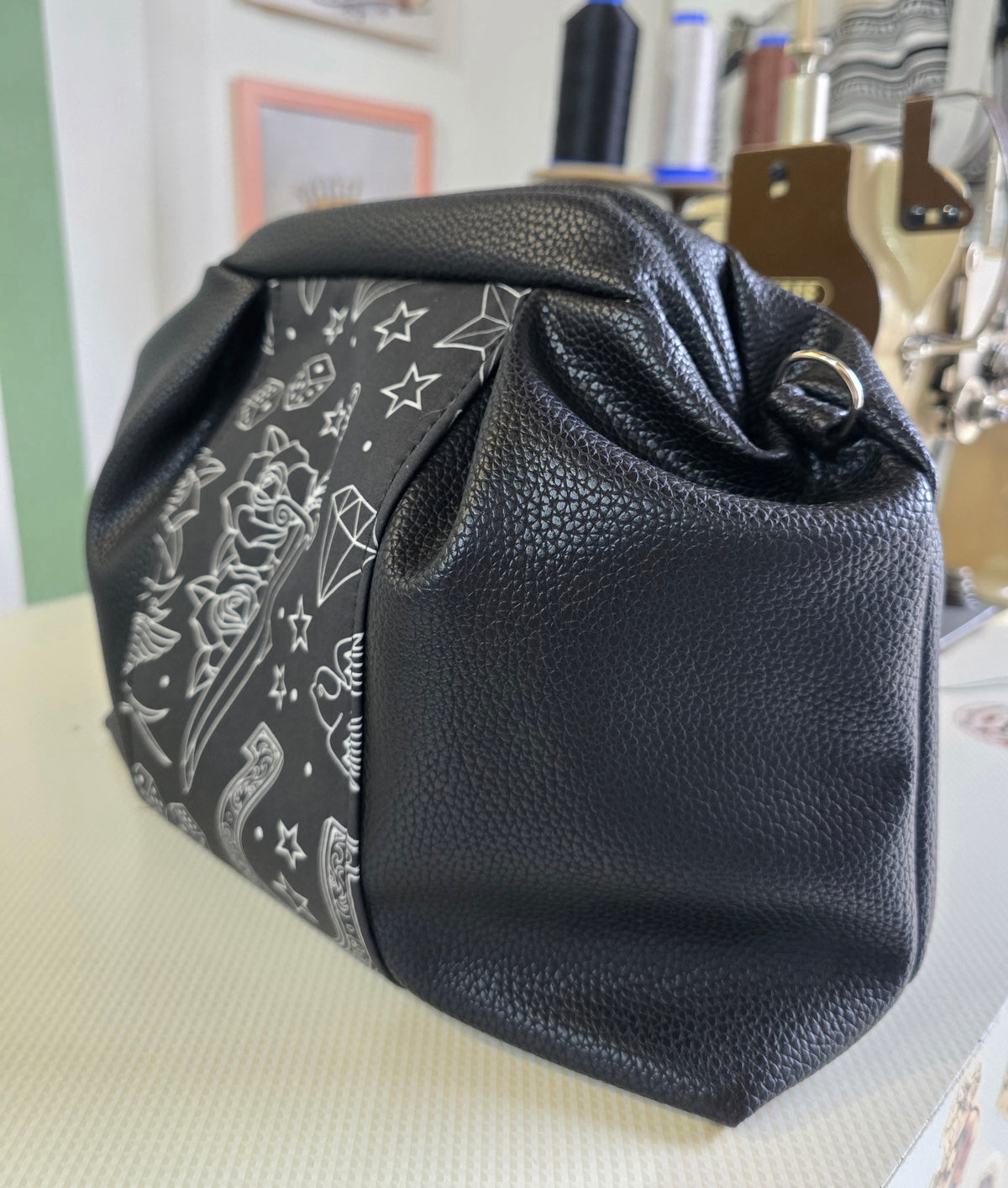 BORSA CLIC CLAC tracolla regolabile nero/ tattoo pezzo unico